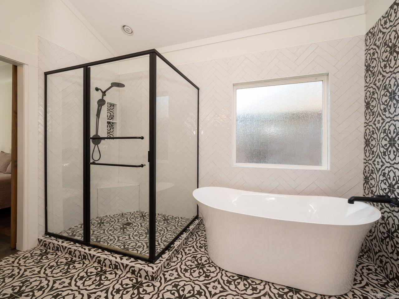 CREEKSIDE ADDN - Residential