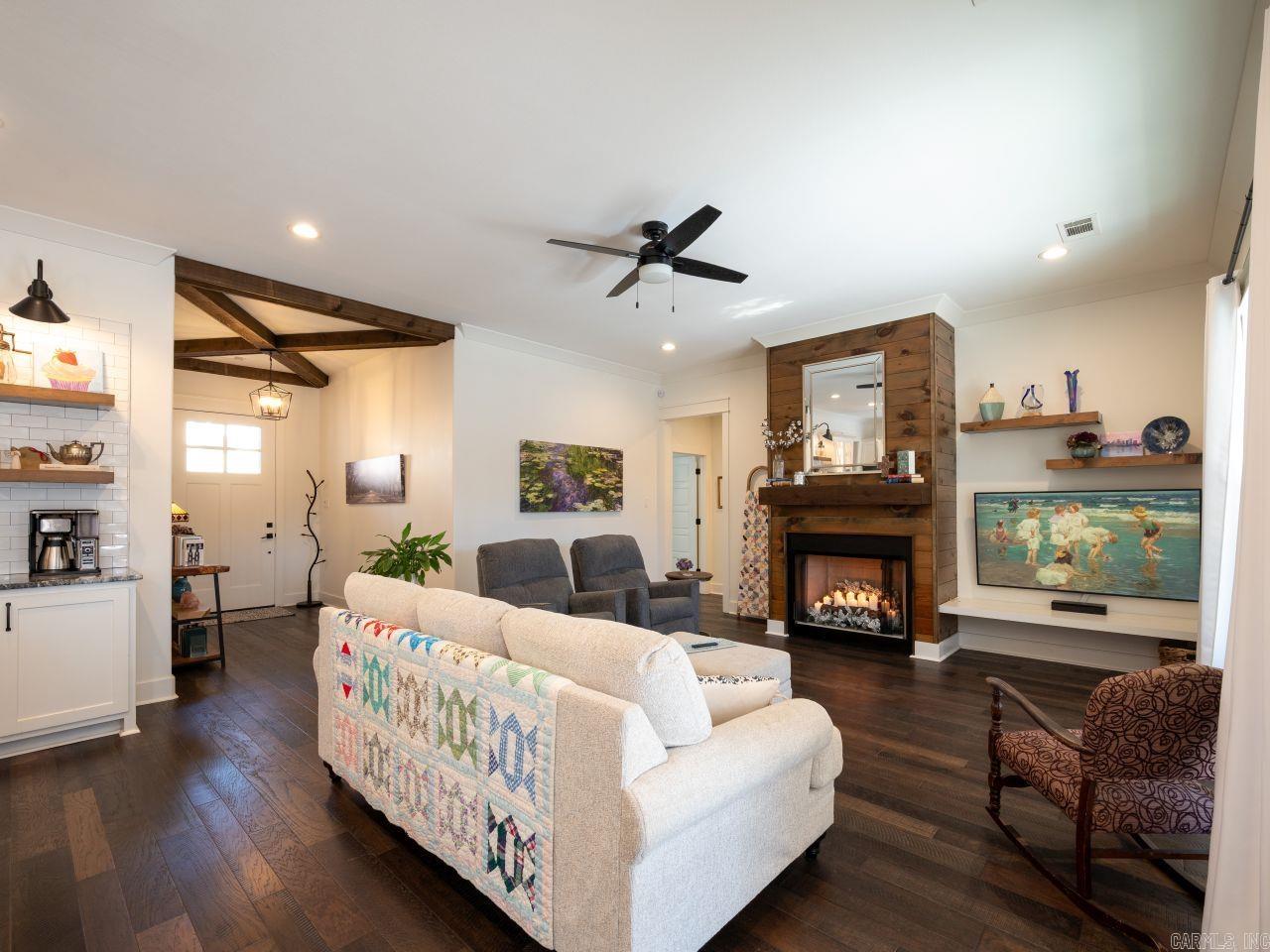 CREEKSIDE ADDN - Residential