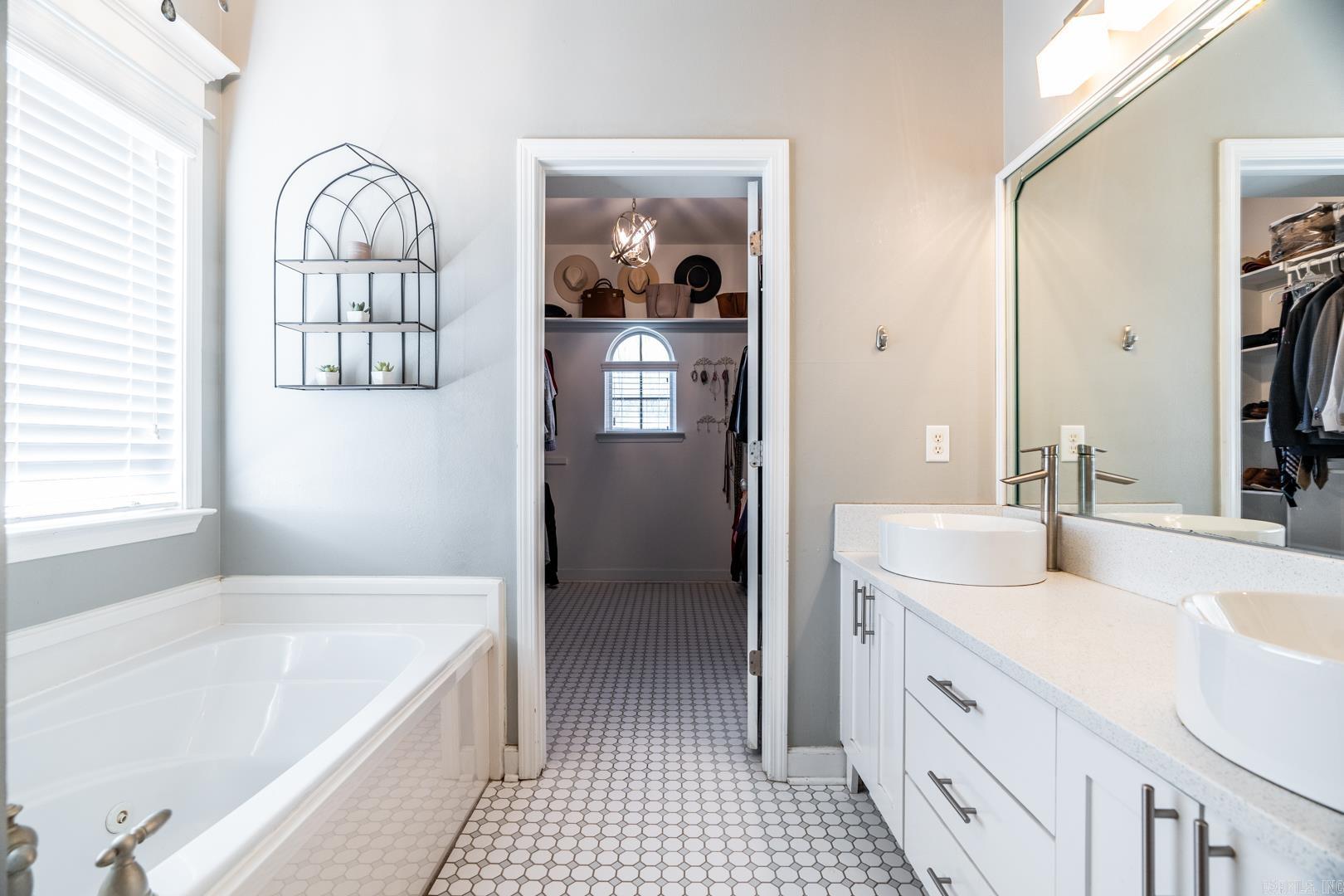 NORTH RIDGE - Residential