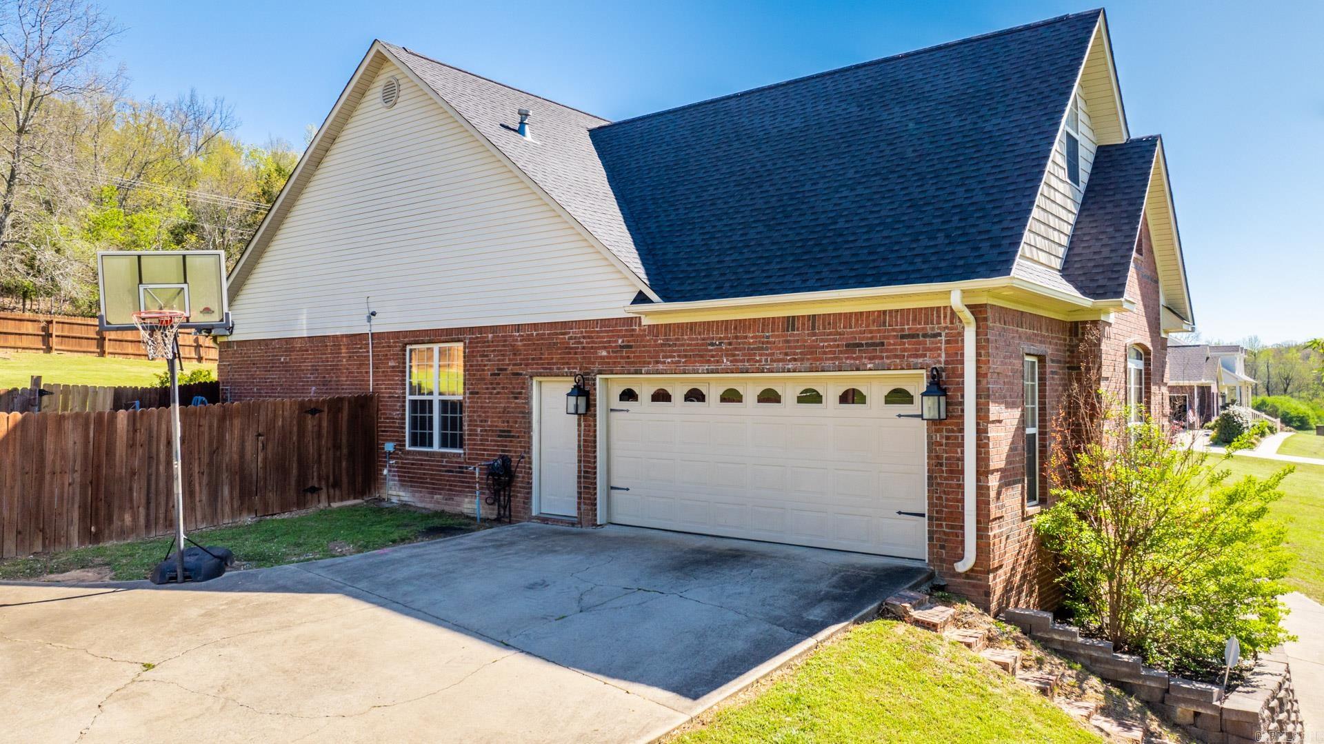 NORTH RIDGE - Residential