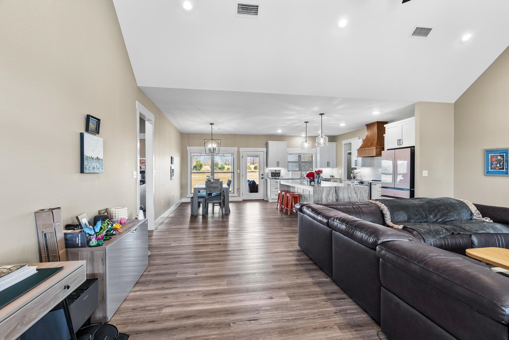 REPUBLICAN VALLEY ESTATES - Residential