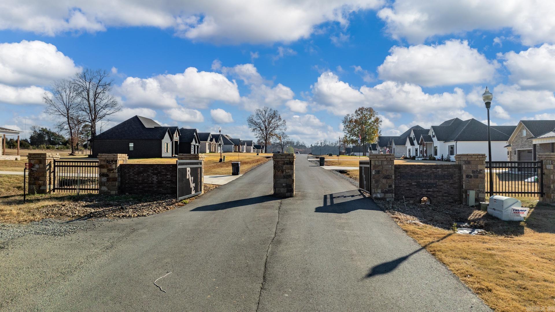 REPUBLICAN VALLEY ESTATES - Residential