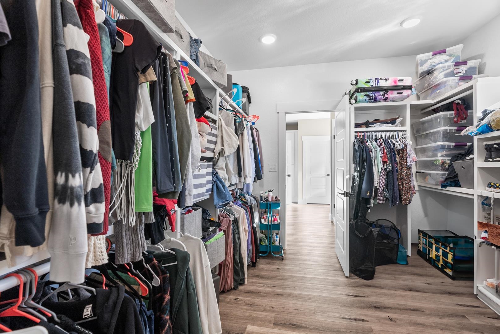 REPUBLICAN VALLEY ESTATES - Residential