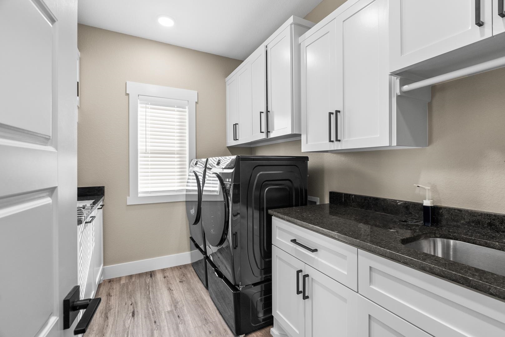 REPUBLICAN VALLEY ESTATES - Residential