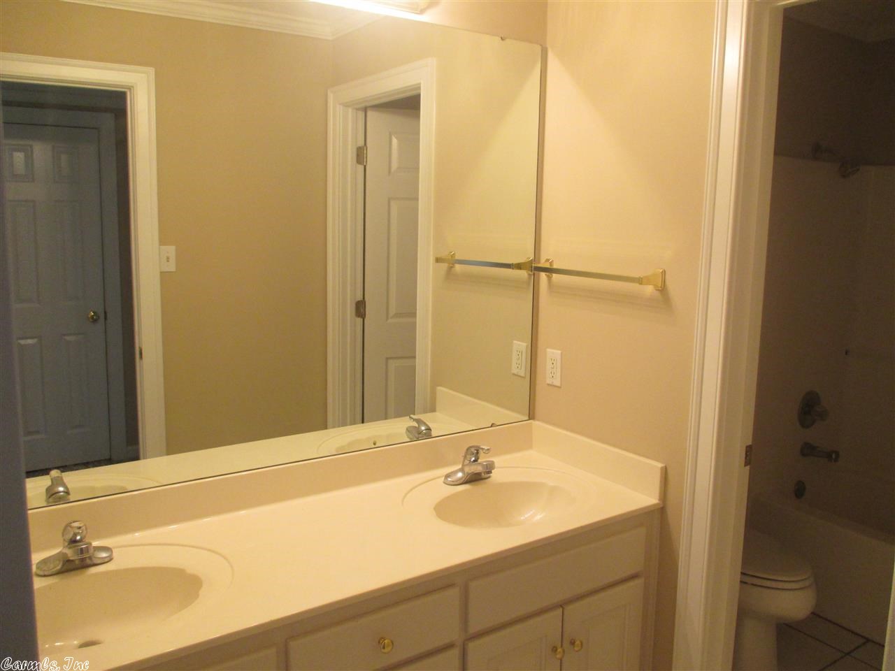 Scherman Oaks - Residential