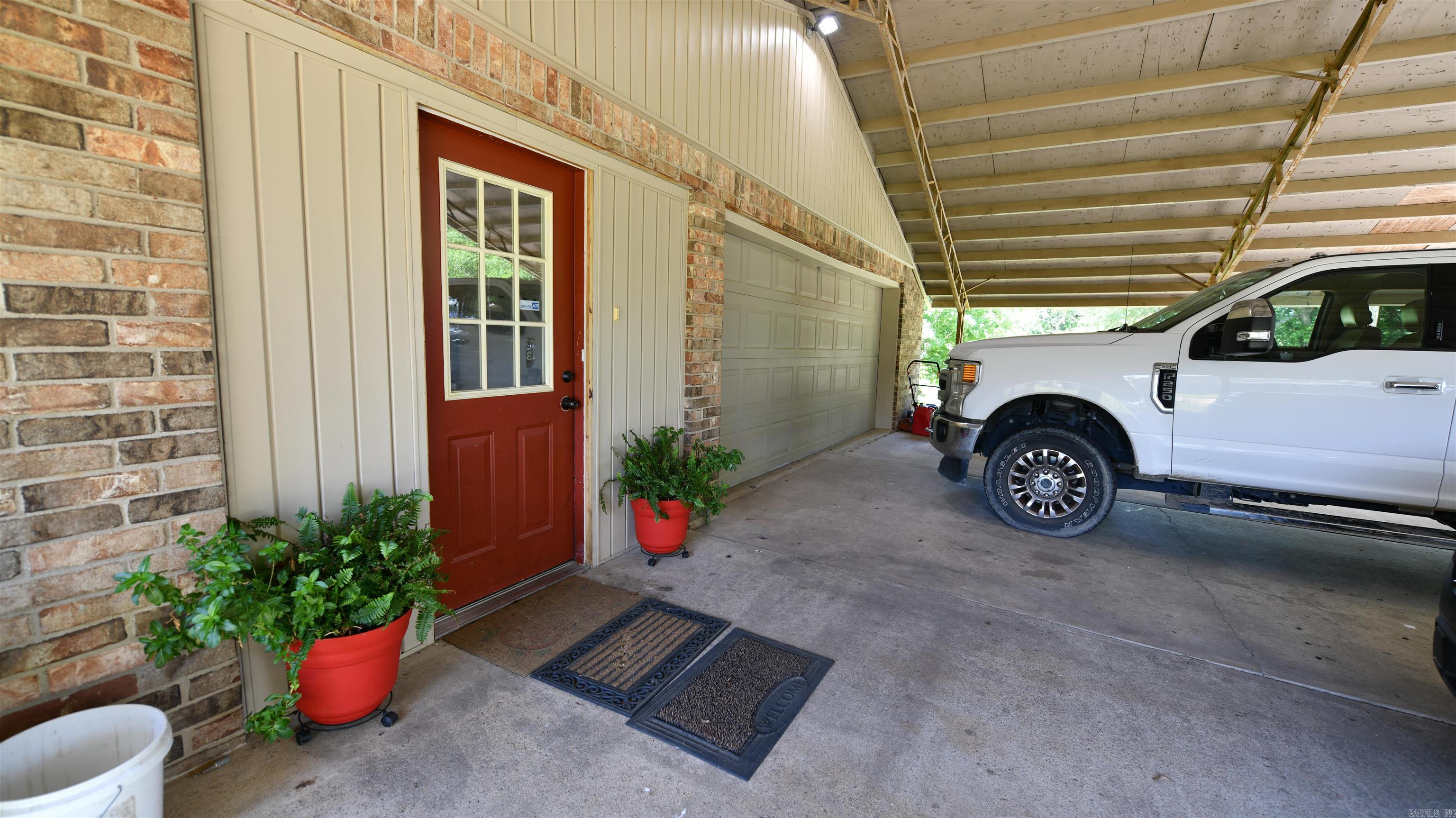 Mena Area - Residential