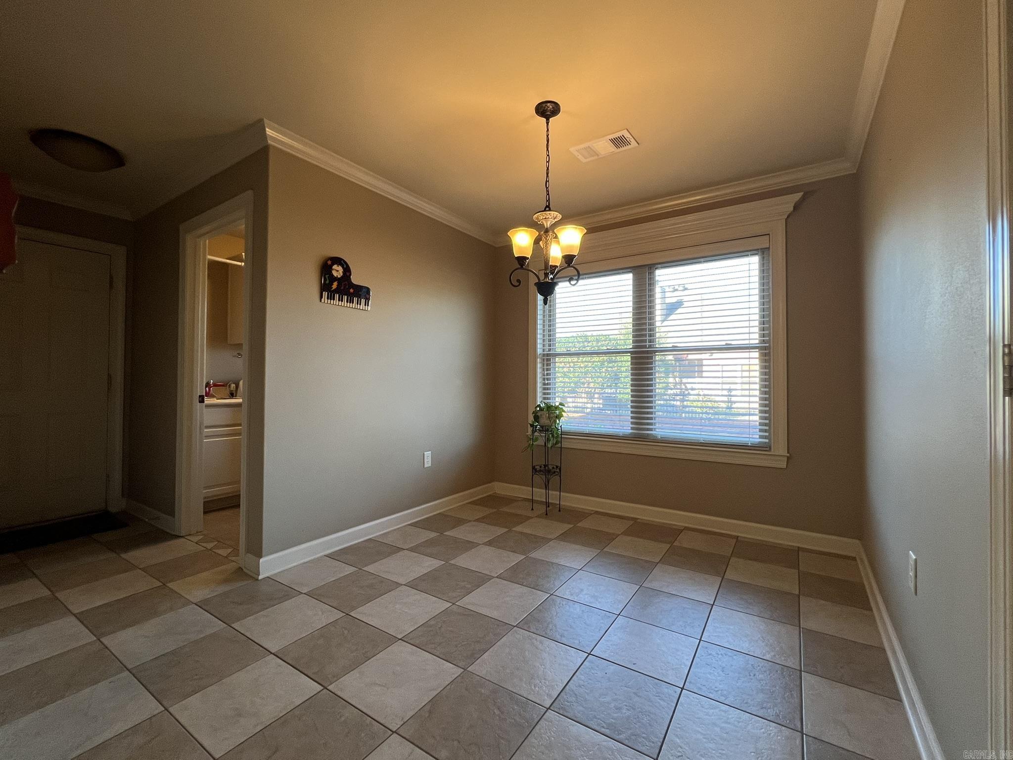 COUNTRY CLUB OF ARK THE - Residential