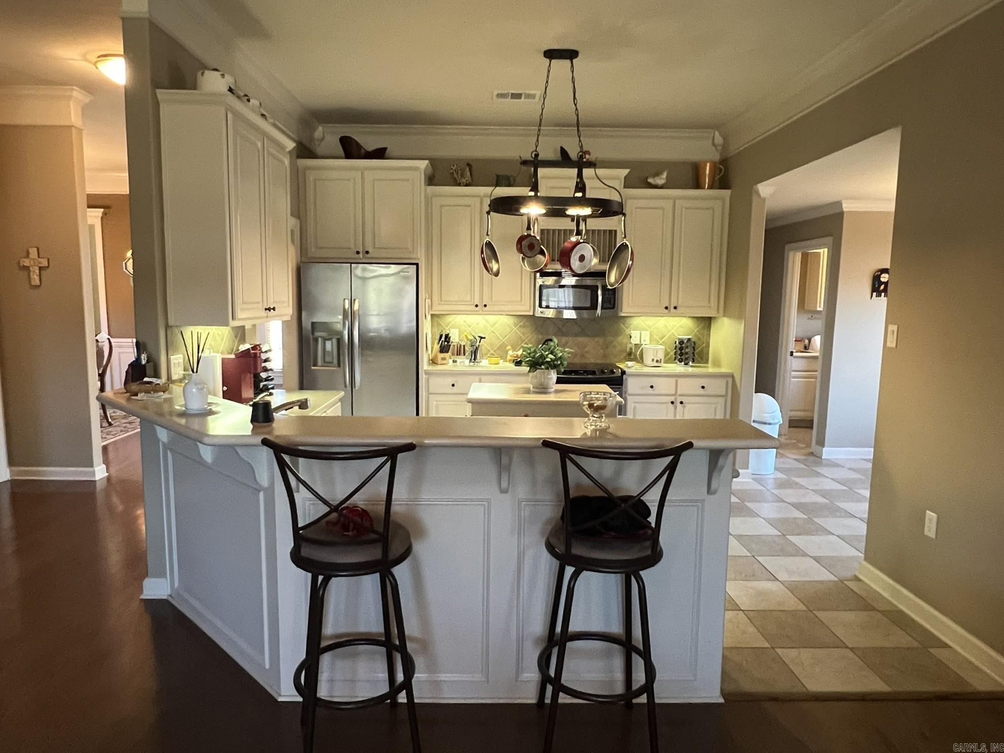 COUNTRY CLUB OF ARK THE - Residential