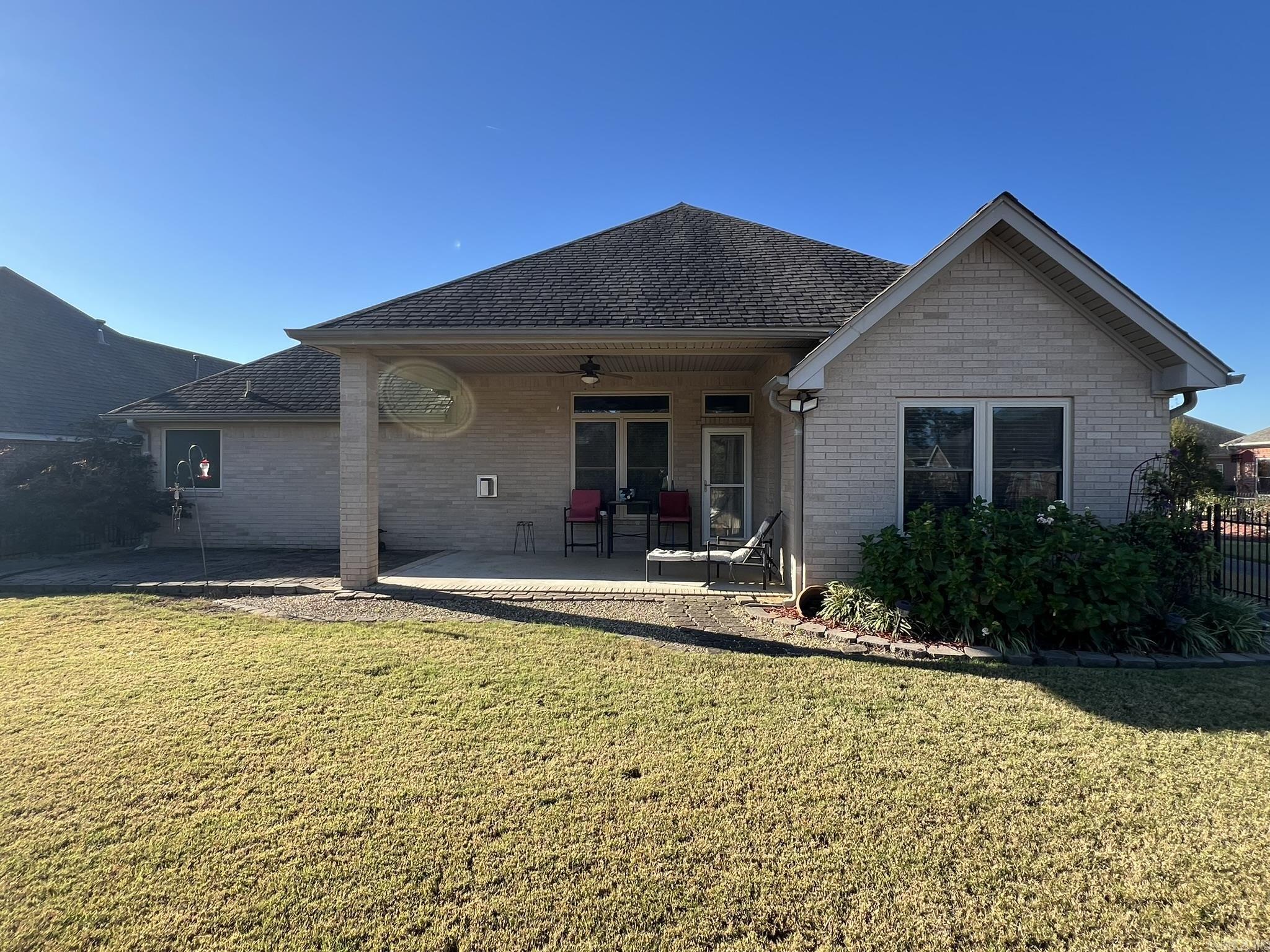 COUNTRY CLUB OF ARK THE - Residential