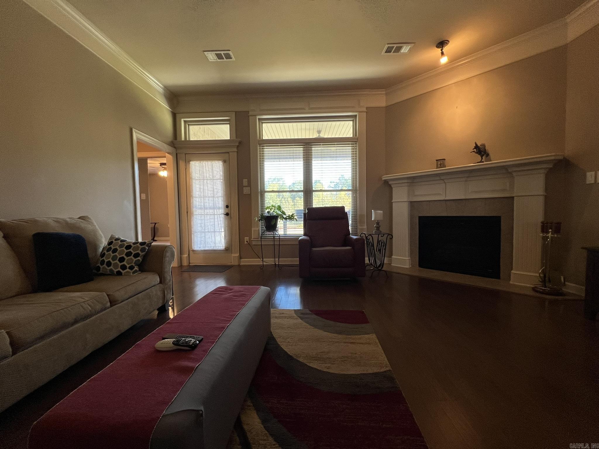 COUNTRY CLUB OF ARK THE - Residential