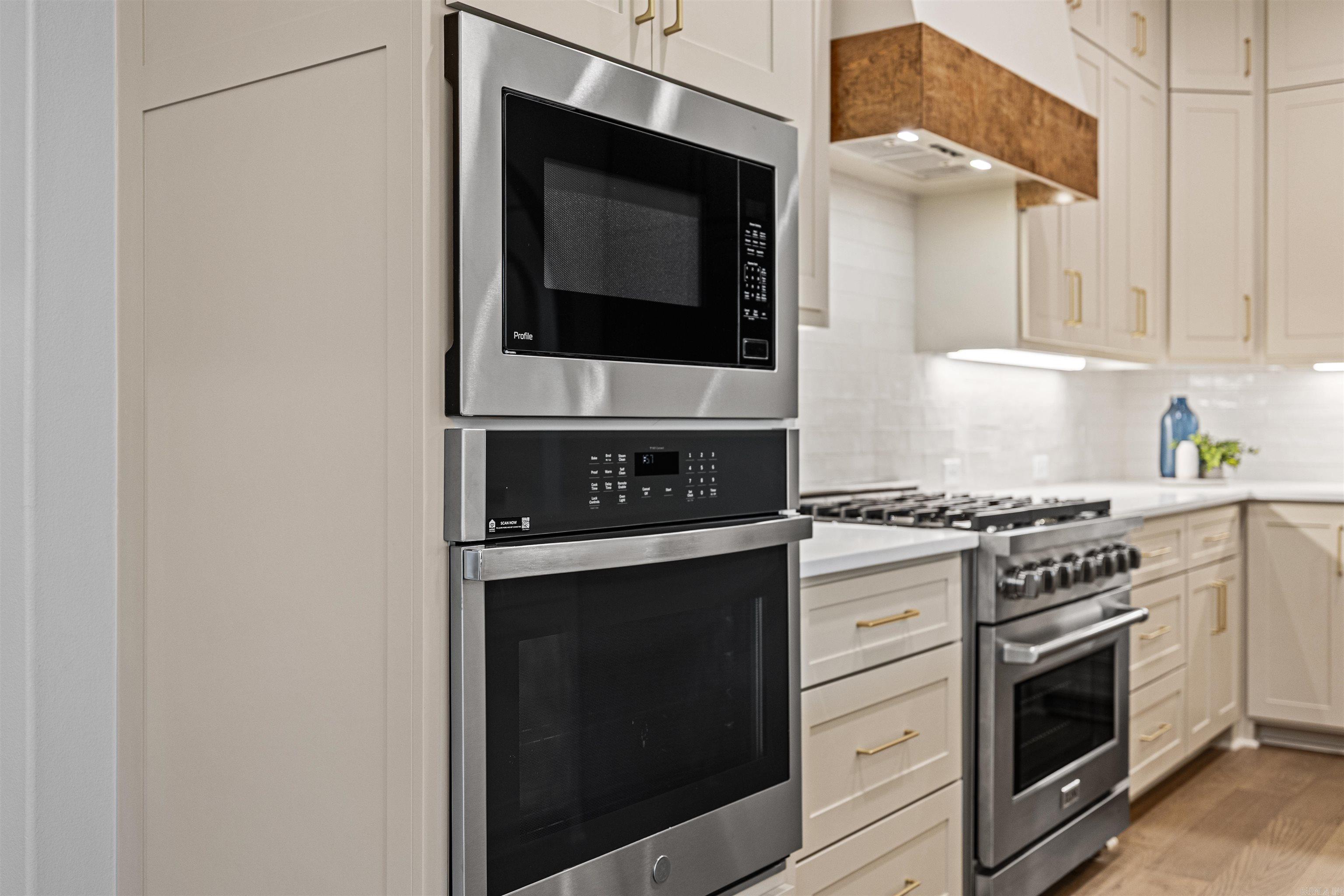 STONEBROOK - Residential