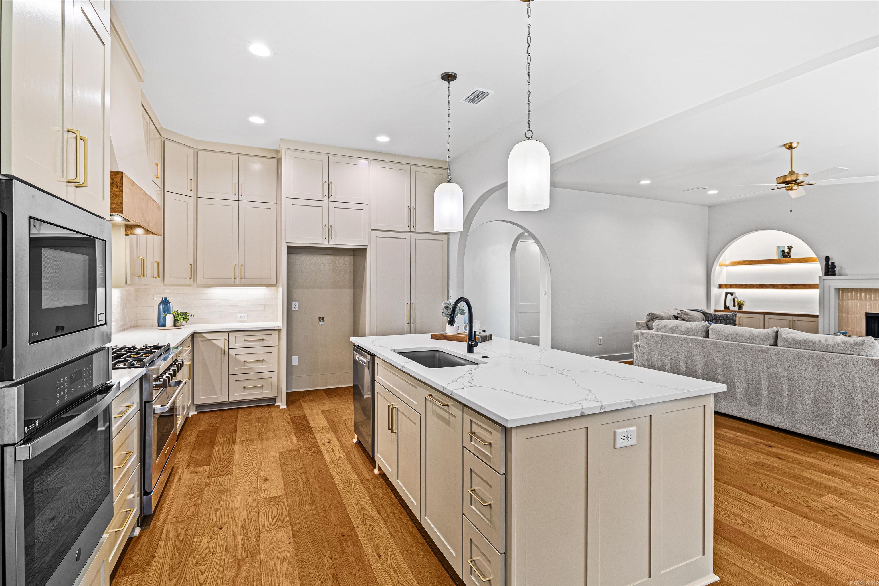 STONEBROOK - Residential