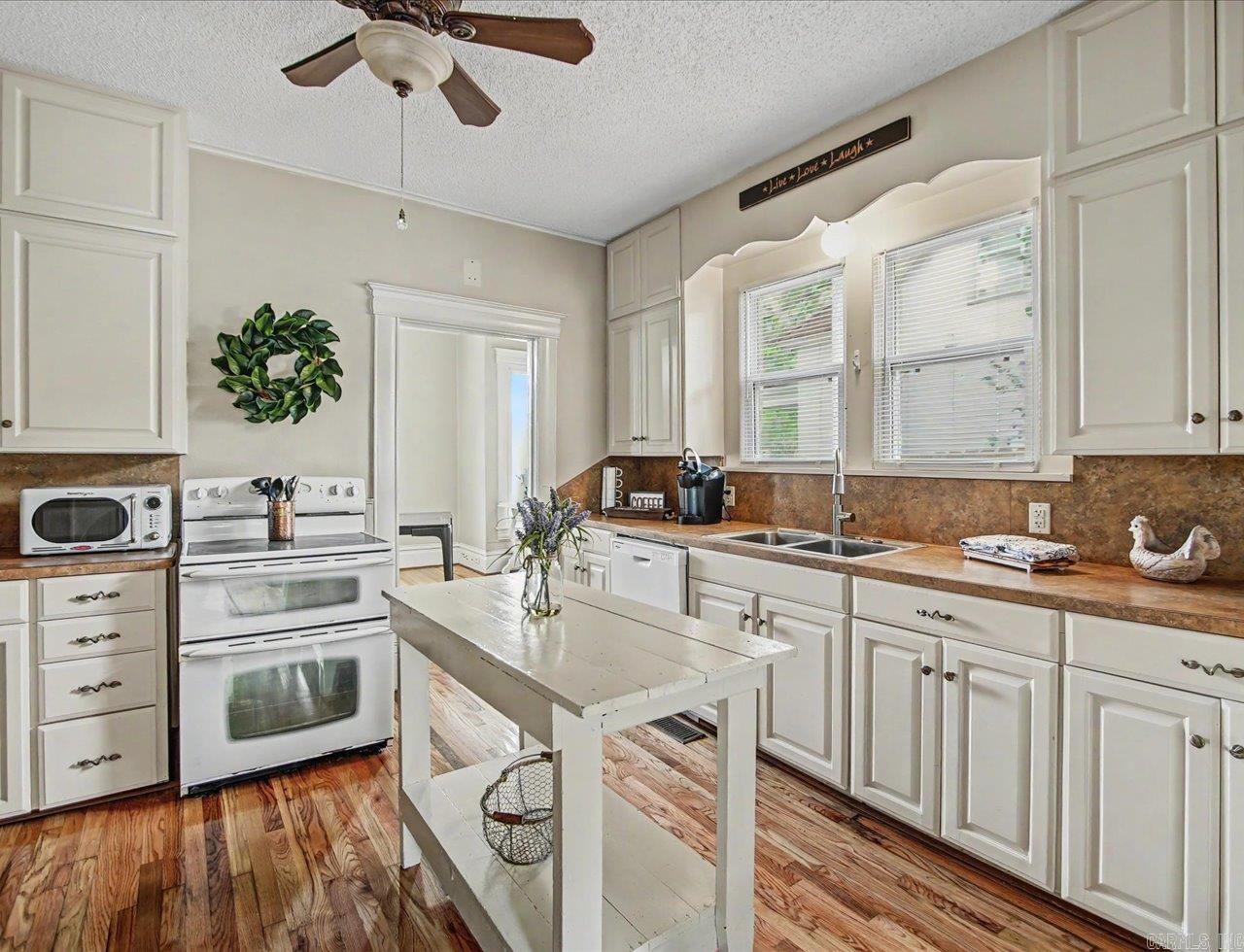 Oak Lawn - Residential