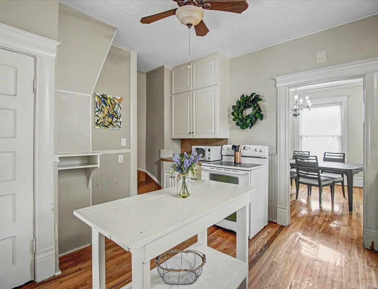 Oak Lawn - Residential