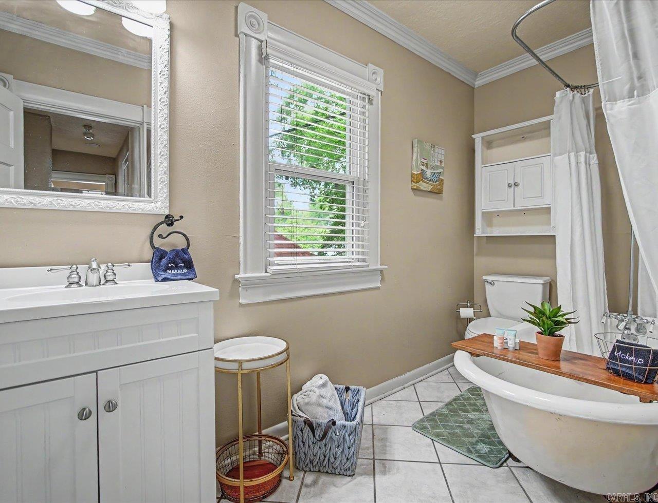 Oak Lawn - Residential