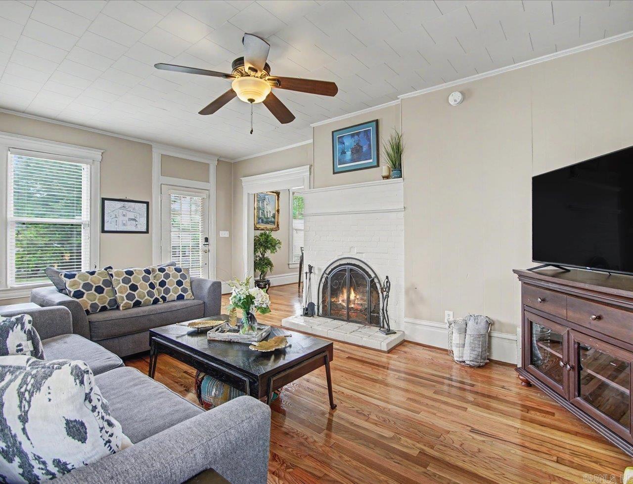 Oak Lawn - Residential