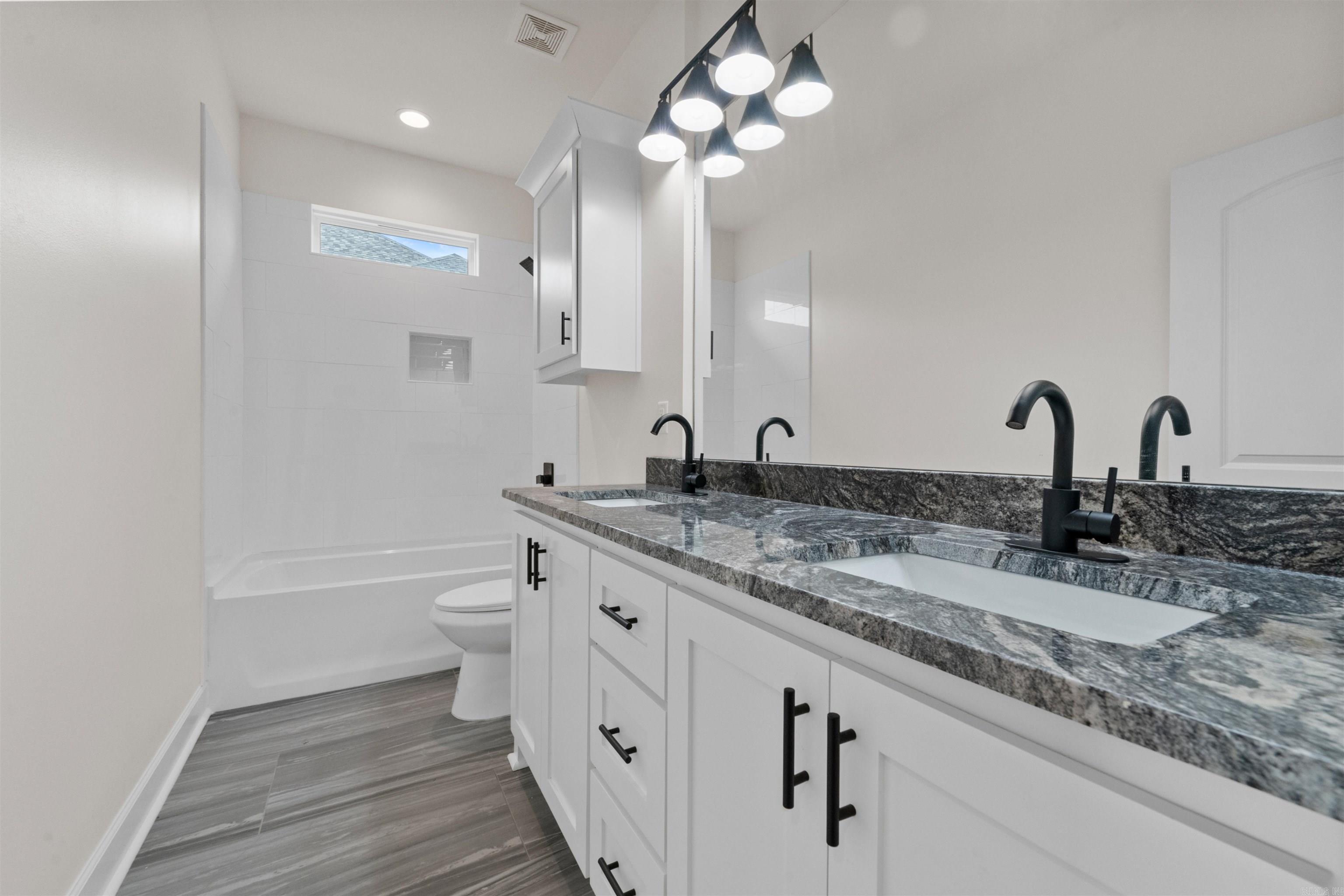 CREEKSIDE ADDN - Residential