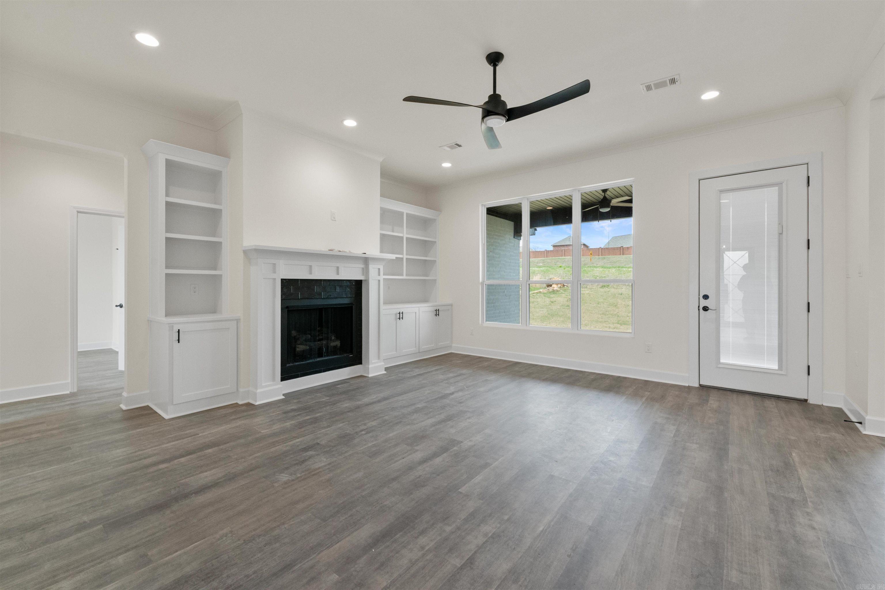 CREEKSIDE ADDN - Residential