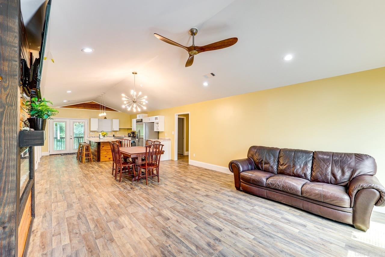 WYATTS - Residential