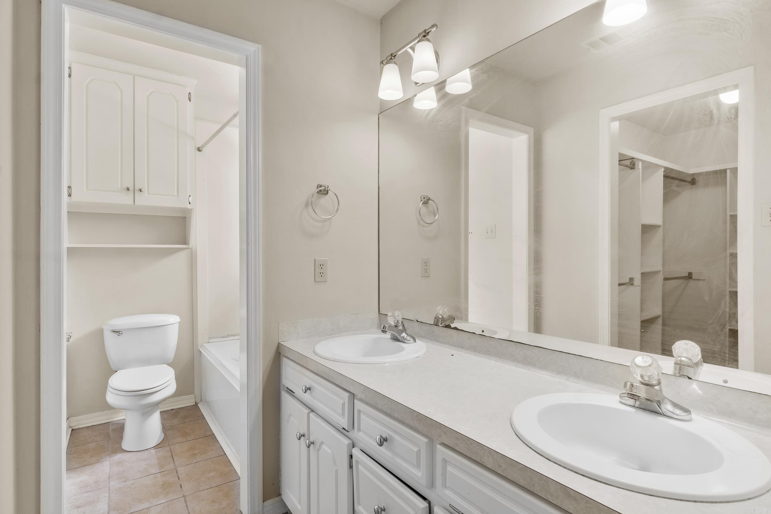 CINNAMON ACRES - Residential