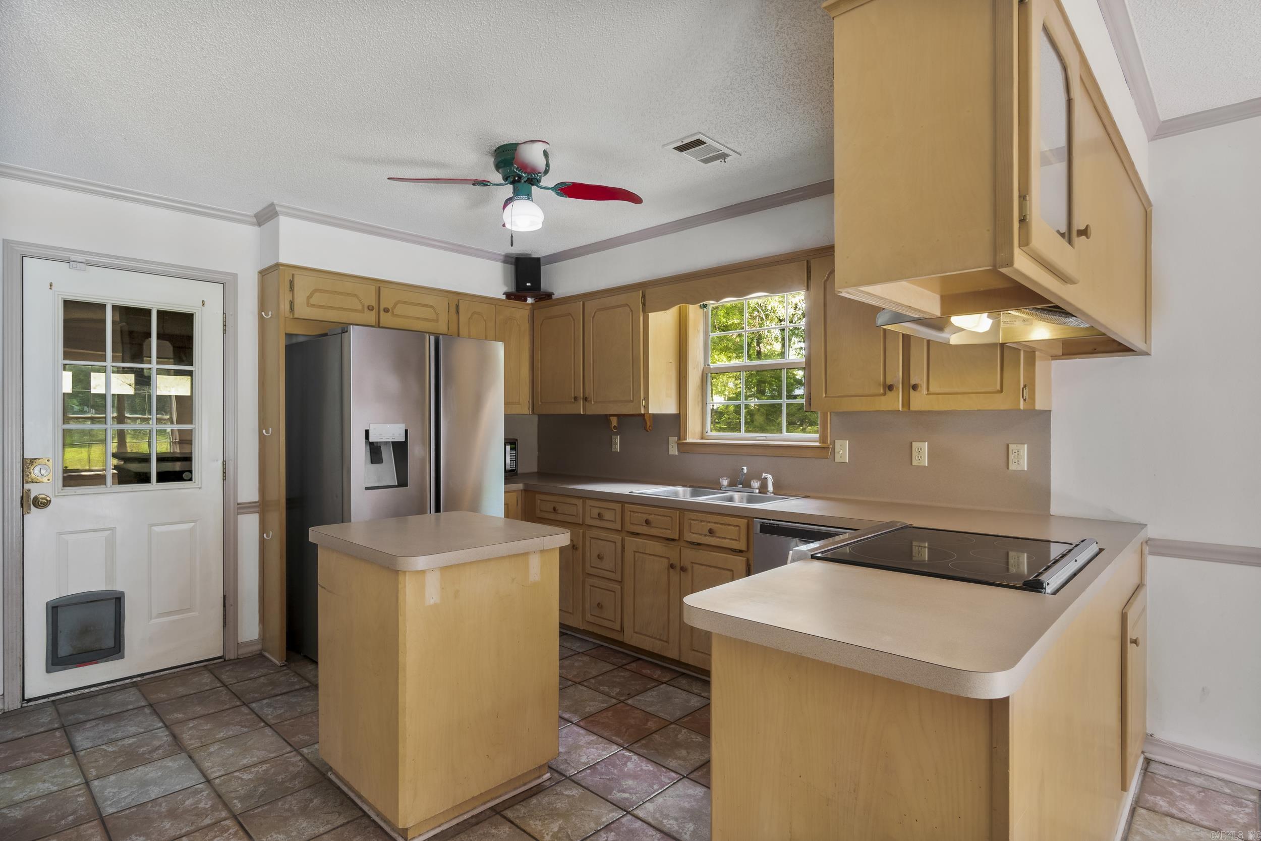 CINNAMON ACRES - Residential