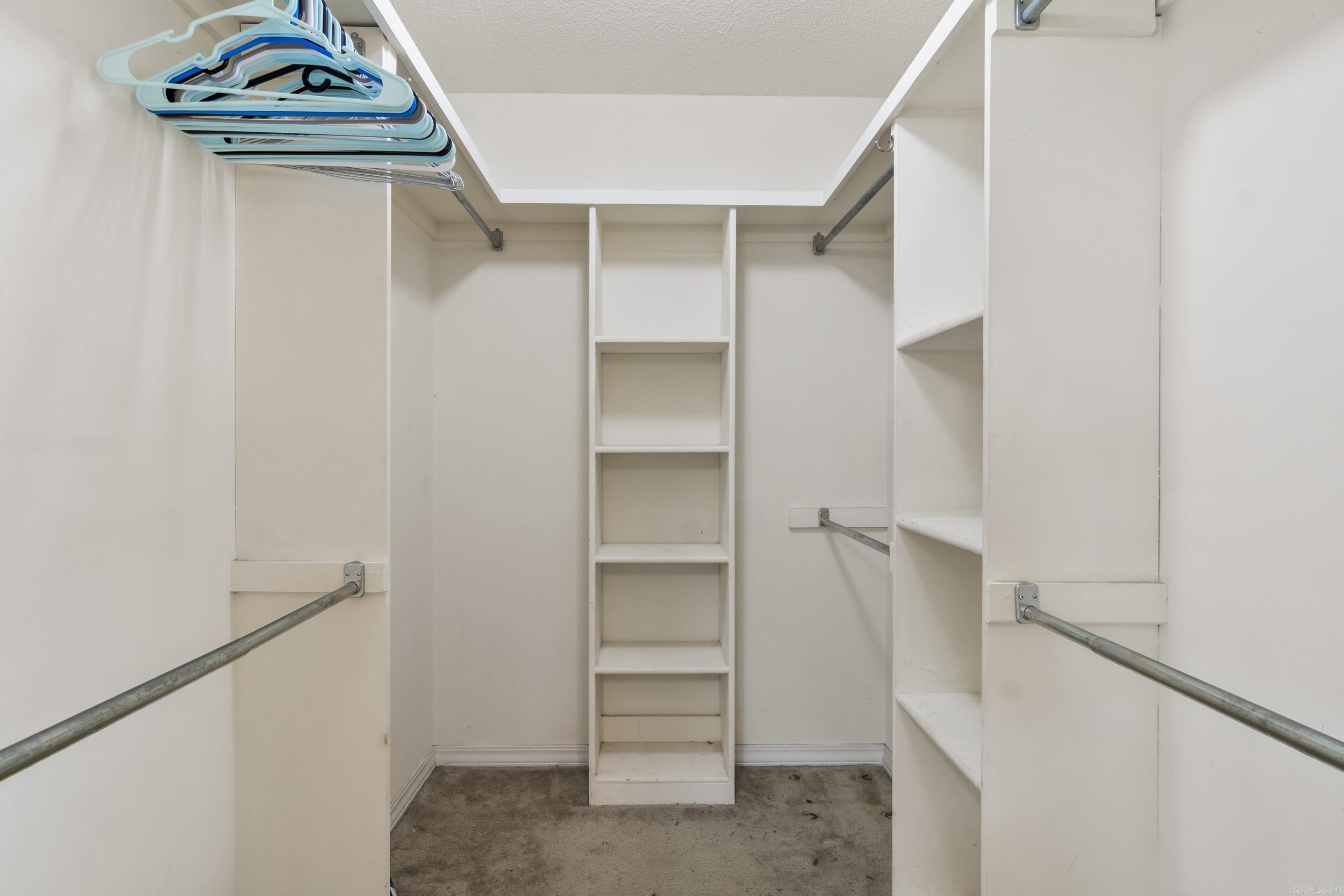 CINNAMON ACRES - Residential