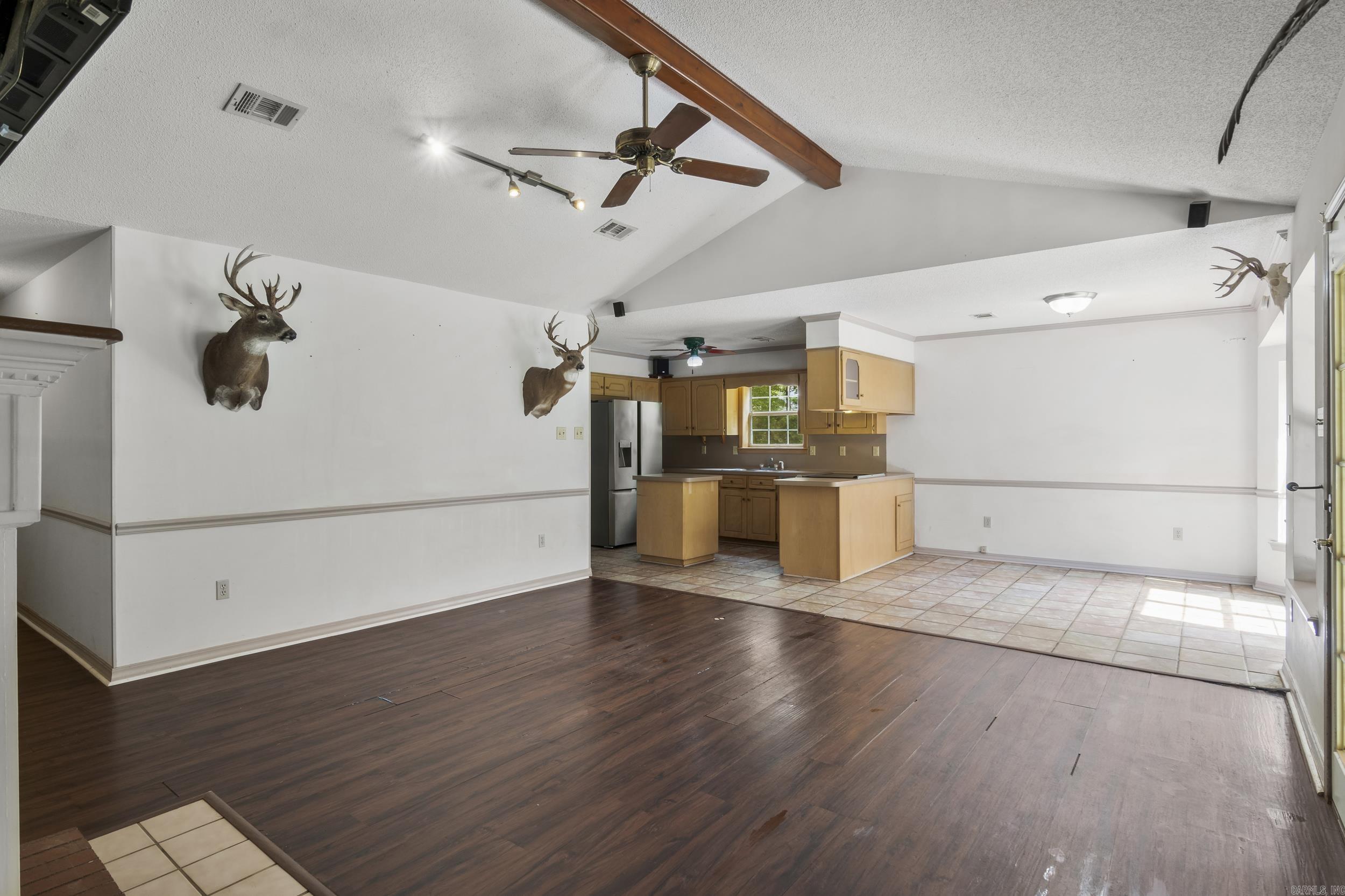 CINNAMON ACRES - Residential