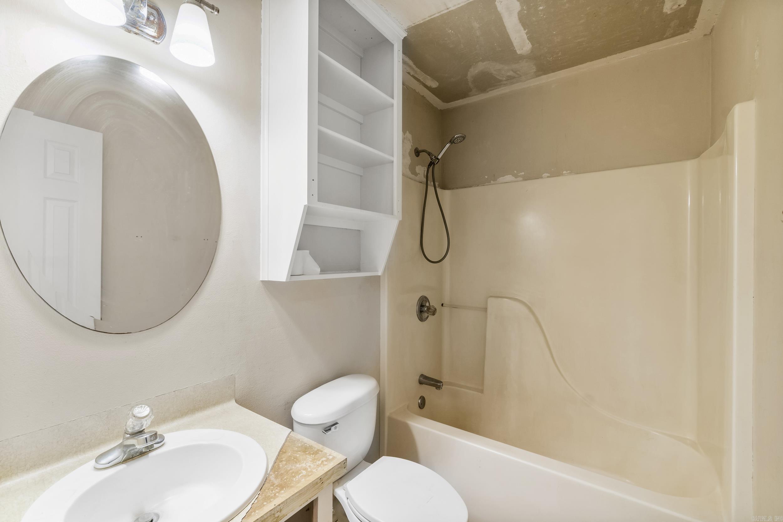 CINNAMON ACRES - Residential