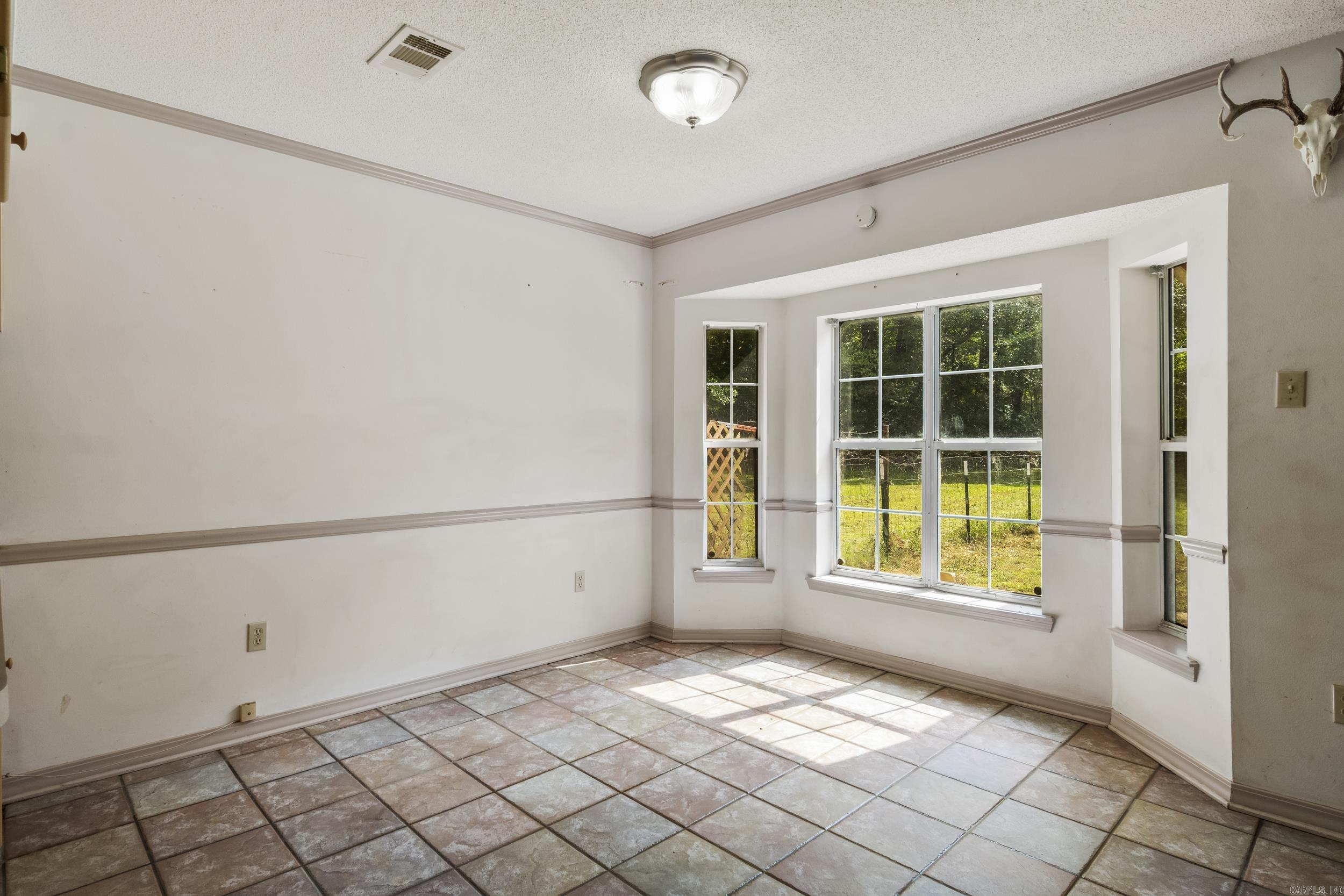 CINNAMON ACRES - Residential