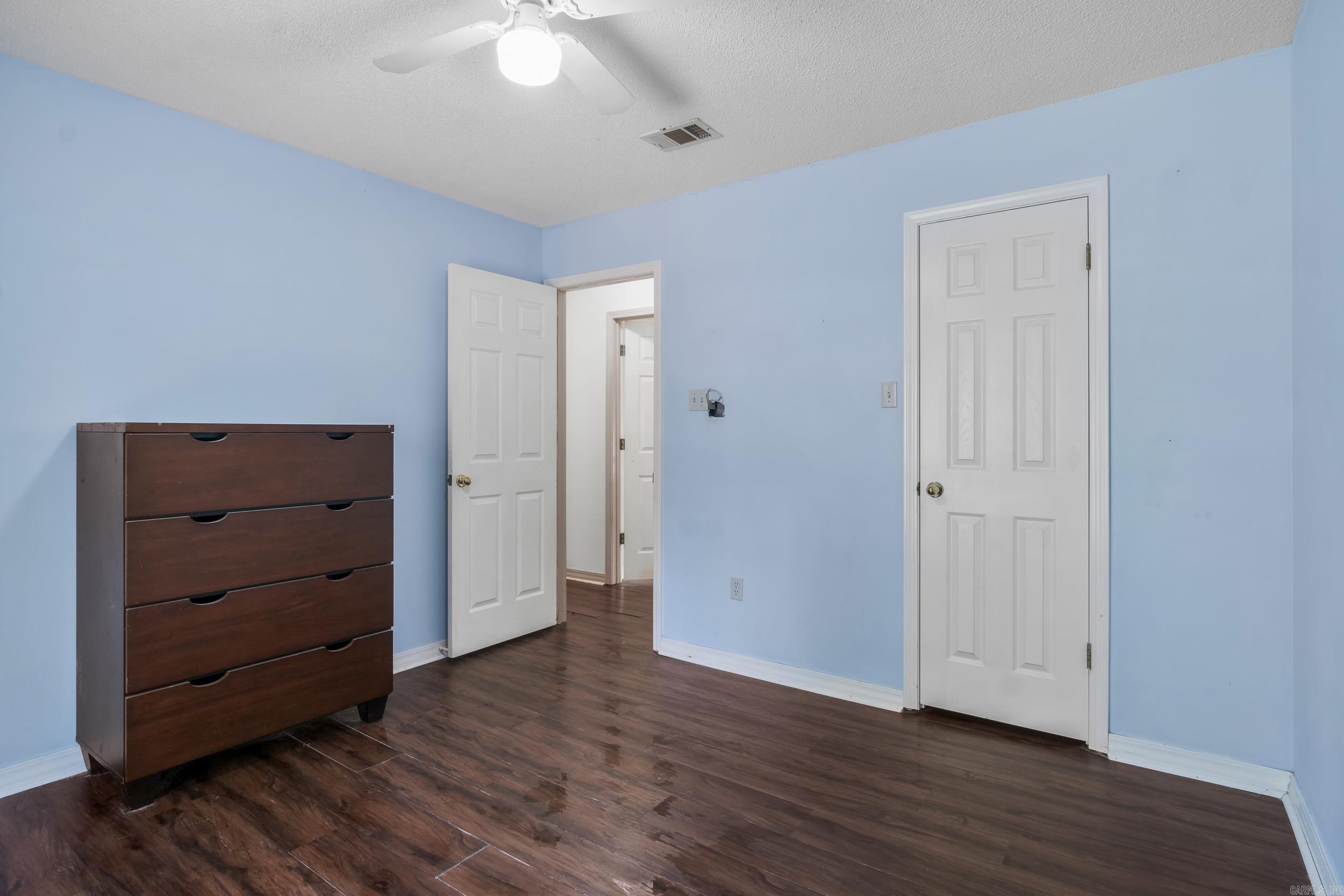 CINNAMON ACRES - Residential