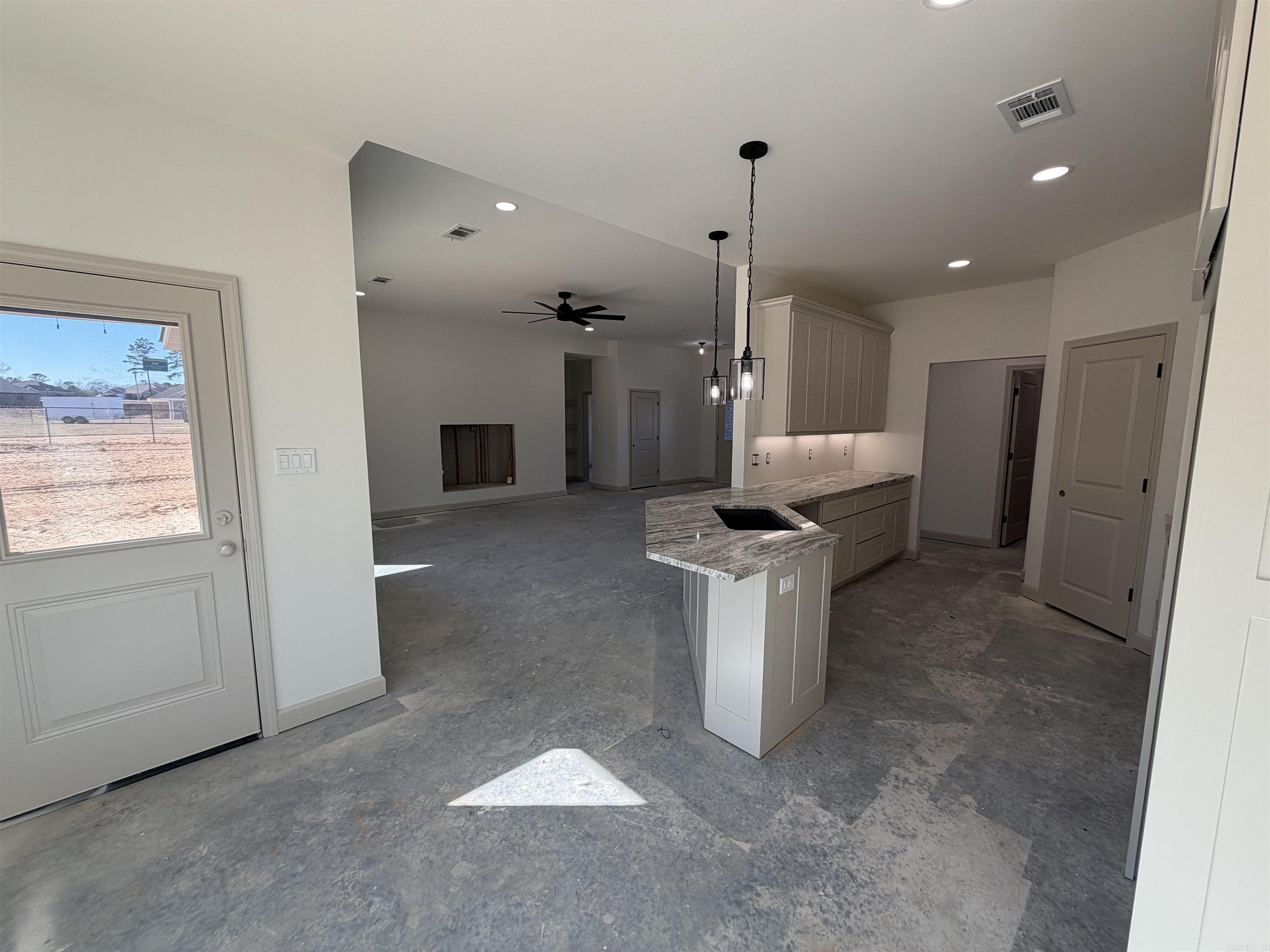 WINCHESTER ESTATES - Residential