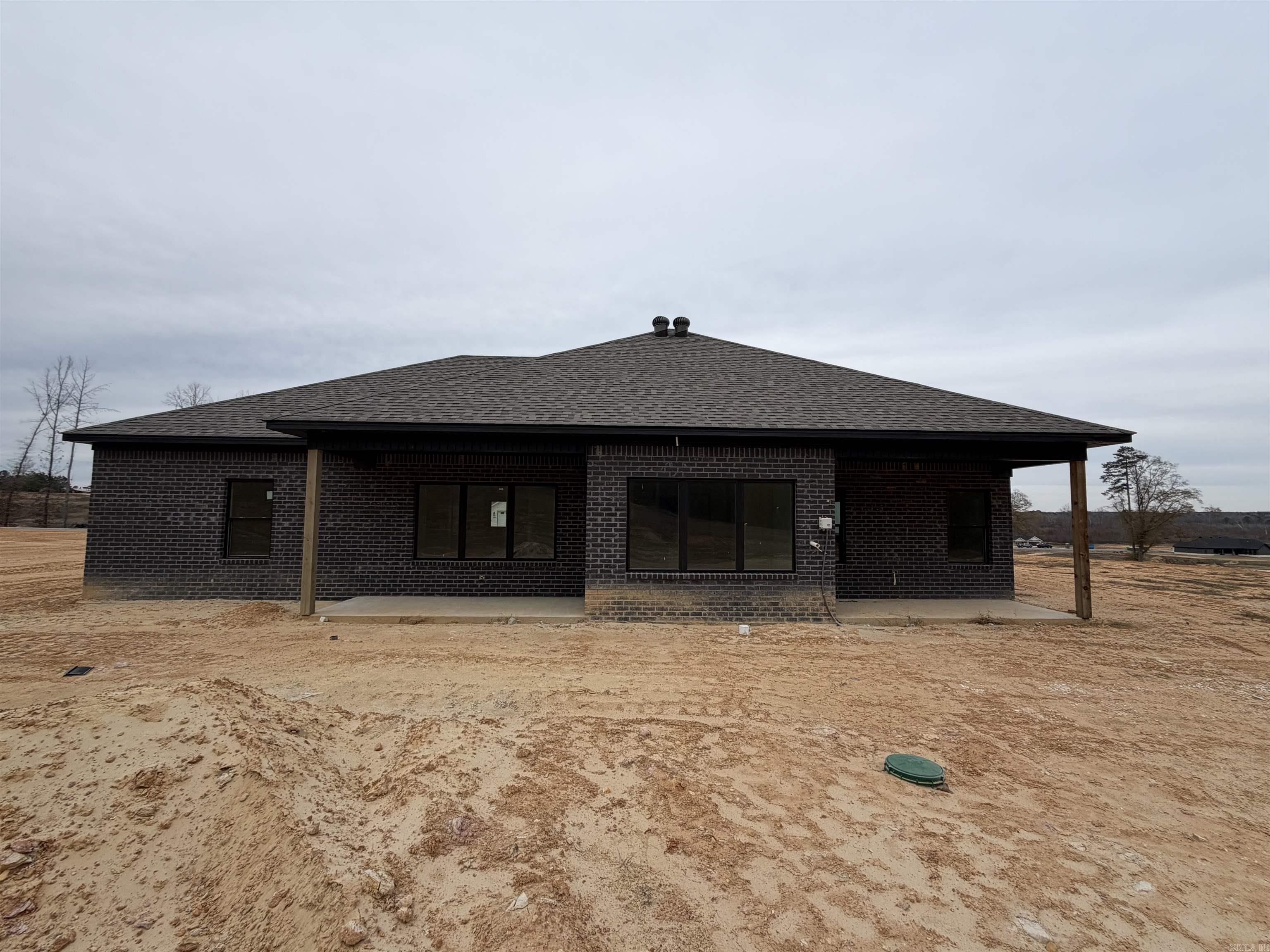WINCHESTER ESTATES - Residential