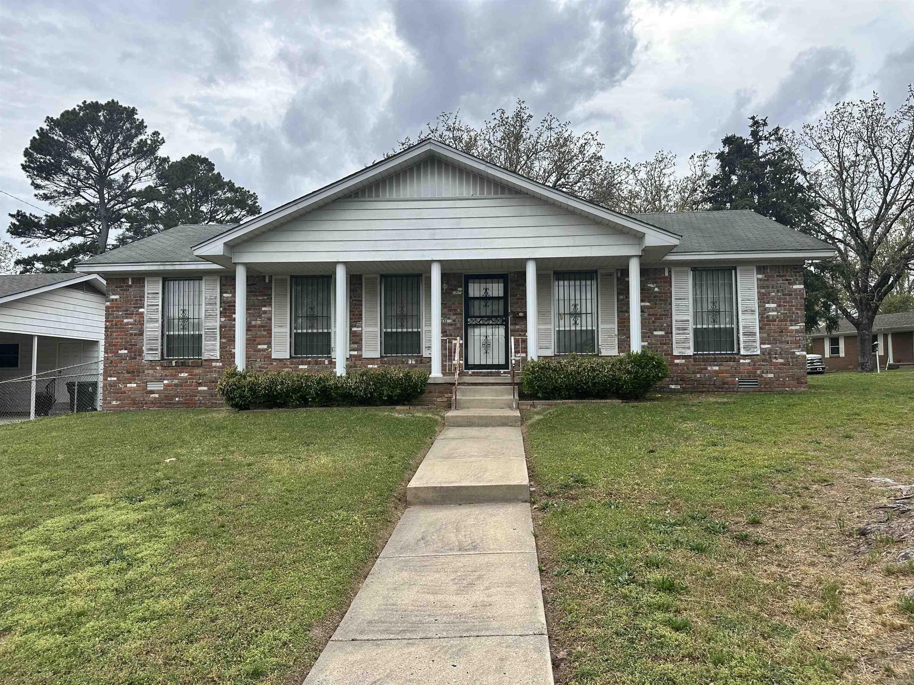 TREASURE HILL - Residential