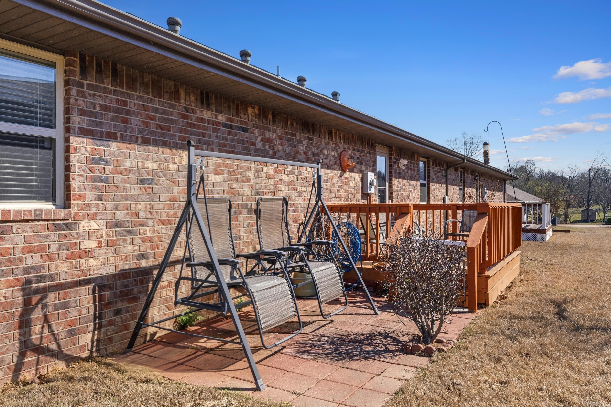 DEVONSHIRE LAKE ESTATES - Residential