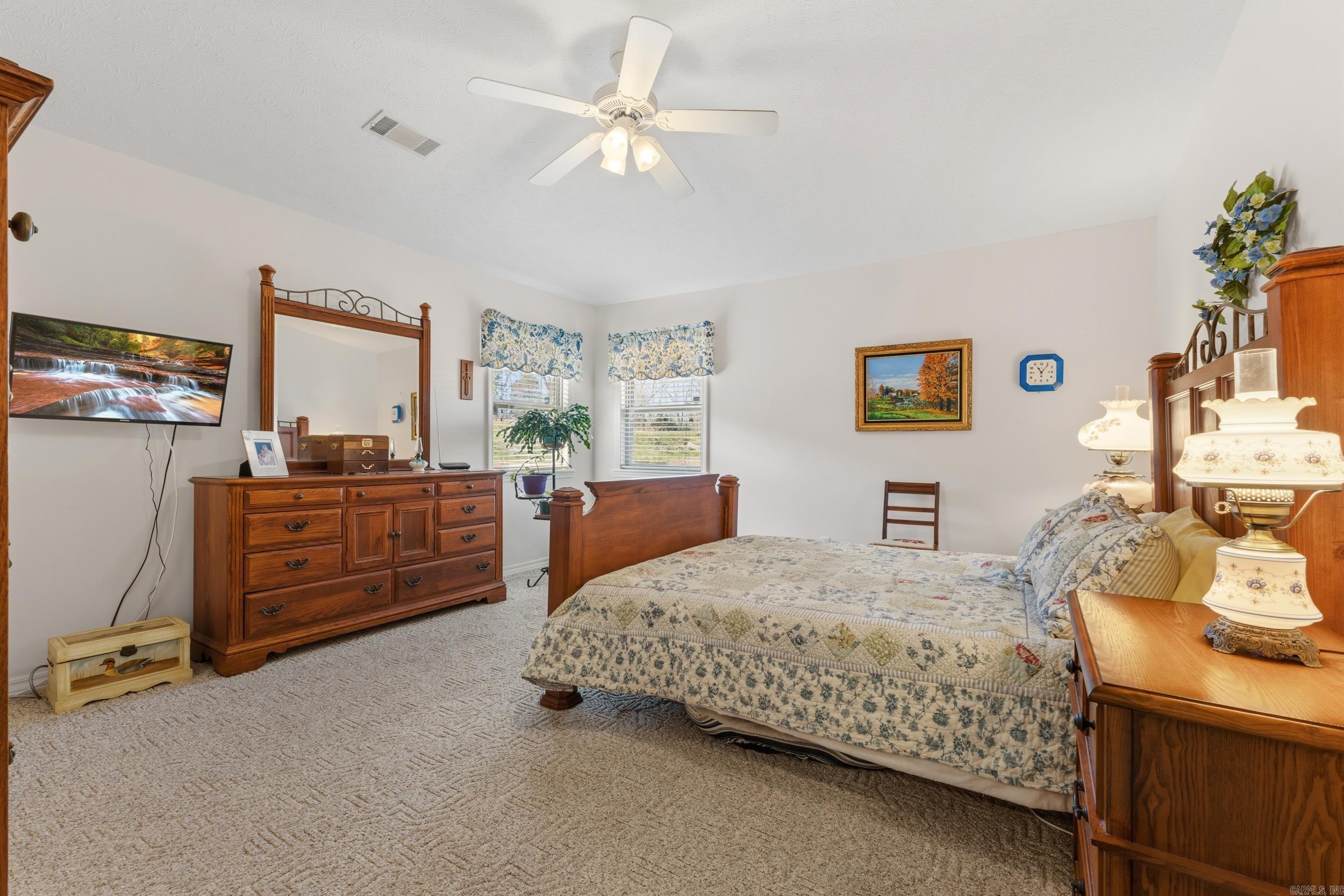 DEVONSHIRE LAKE ESTATES - Residential