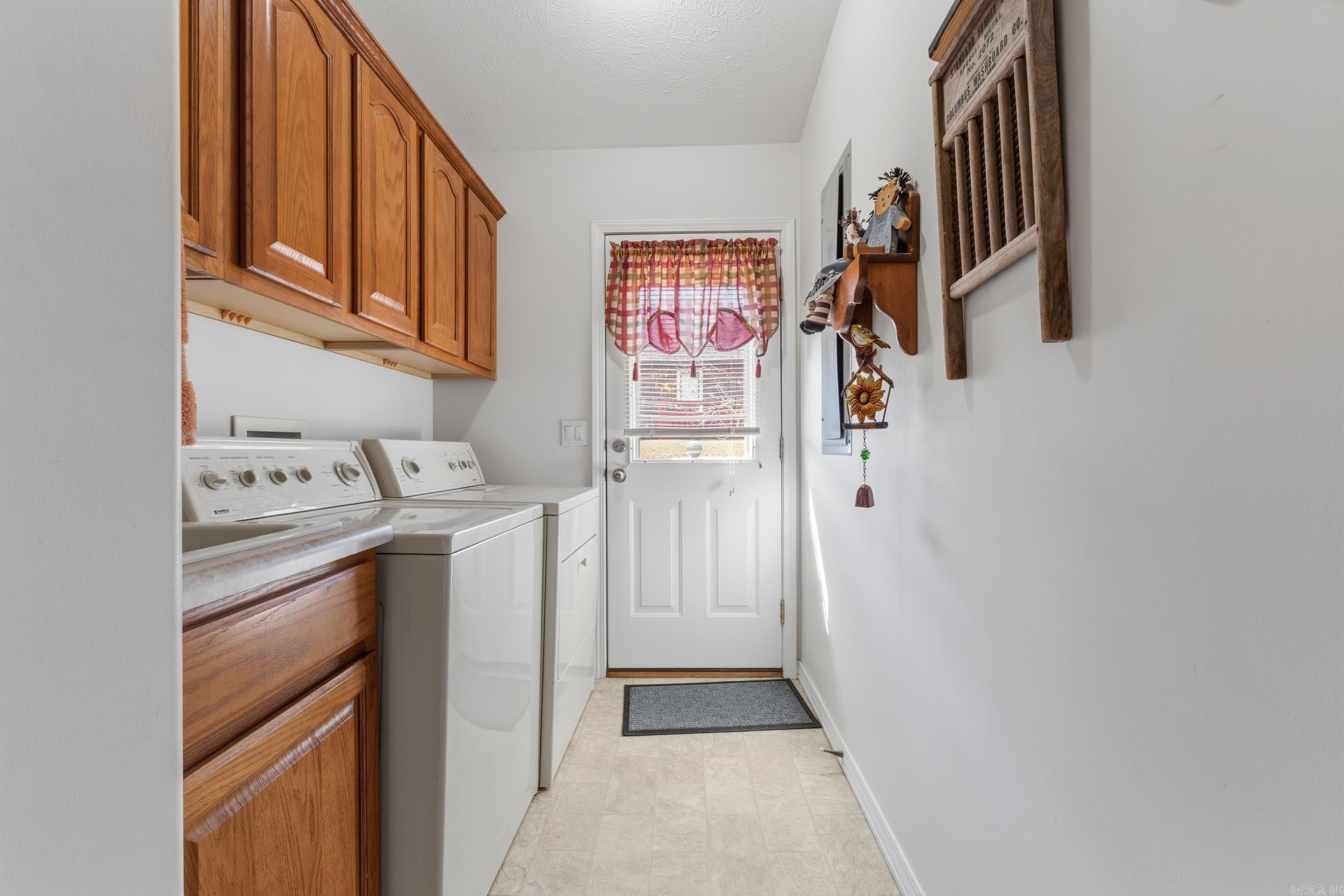 DEVONSHIRE LAKE ESTATES - Residential