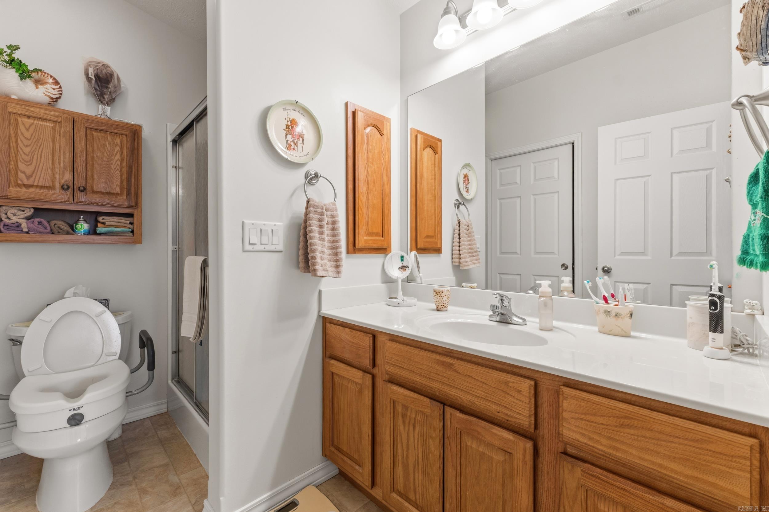 DEVONSHIRE LAKE ESTATES - Residential