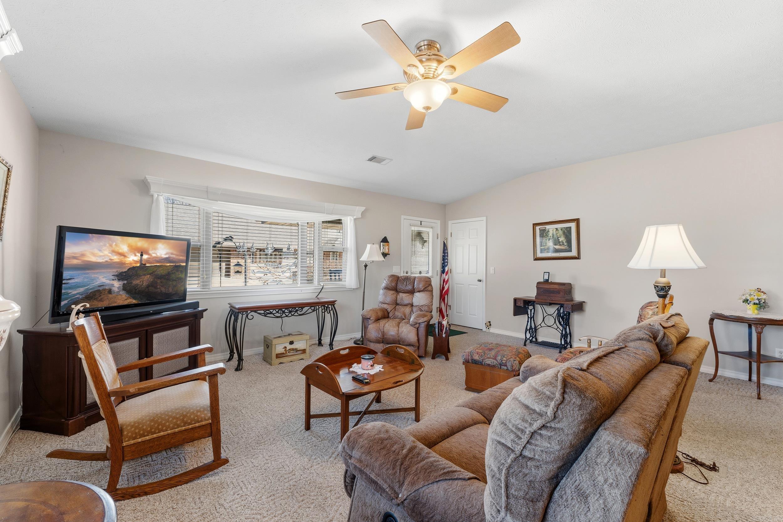 DEVONSHIRE LAKE ESTATES - Residential