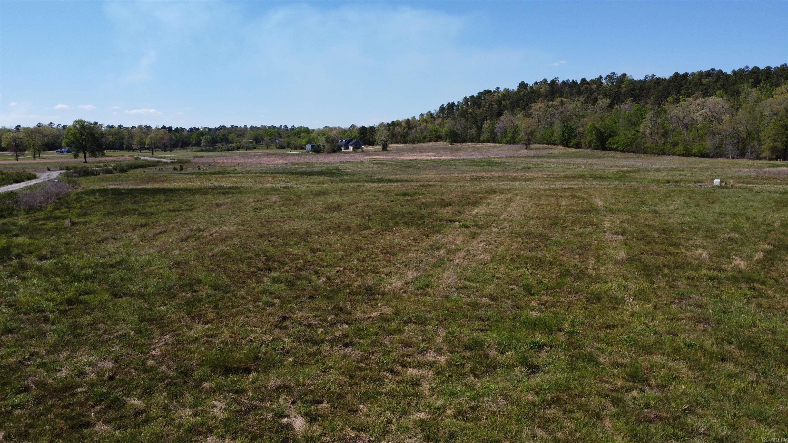 REVAS RETREAT - Land