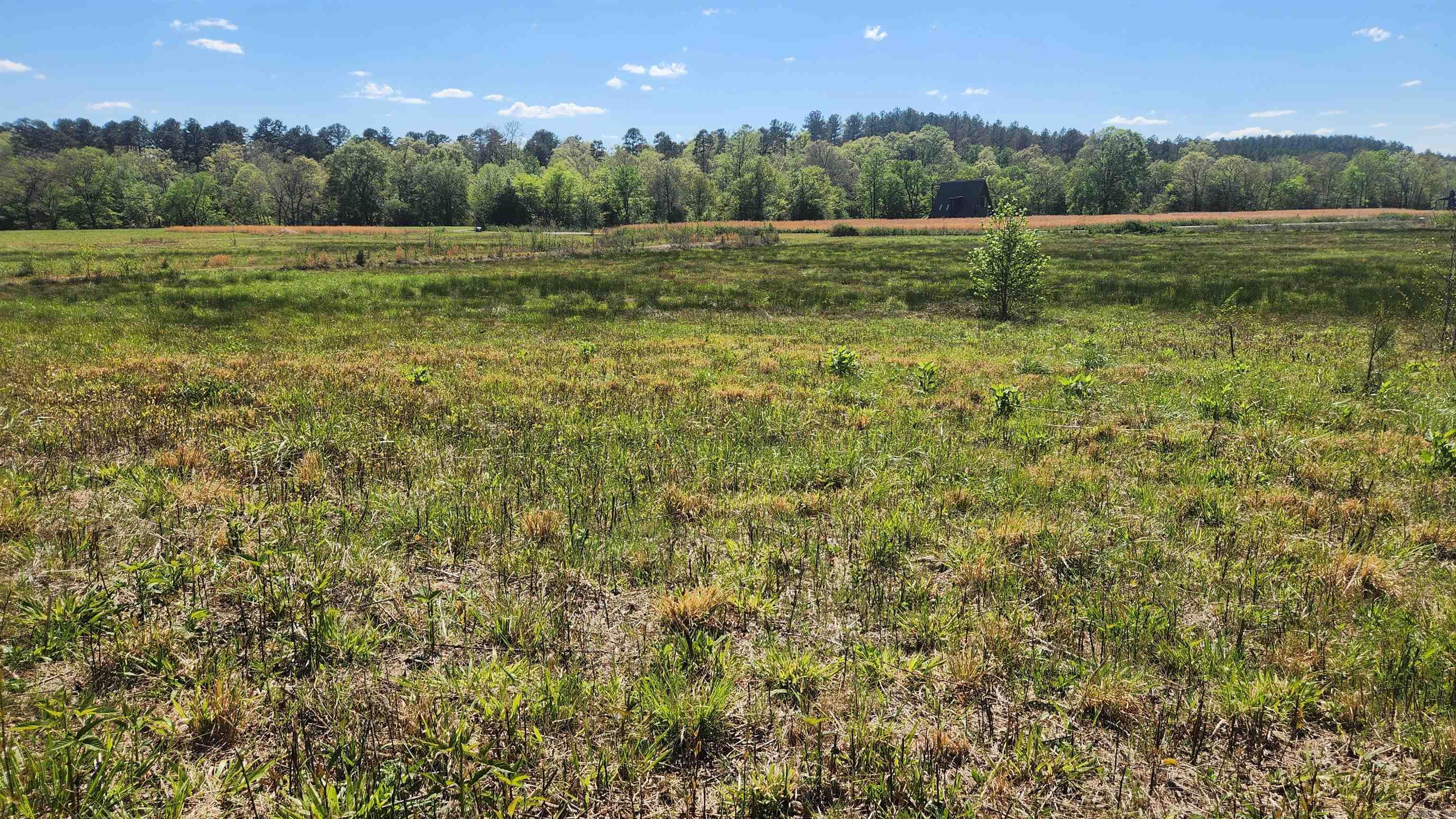 REVAS RETREAT - Land