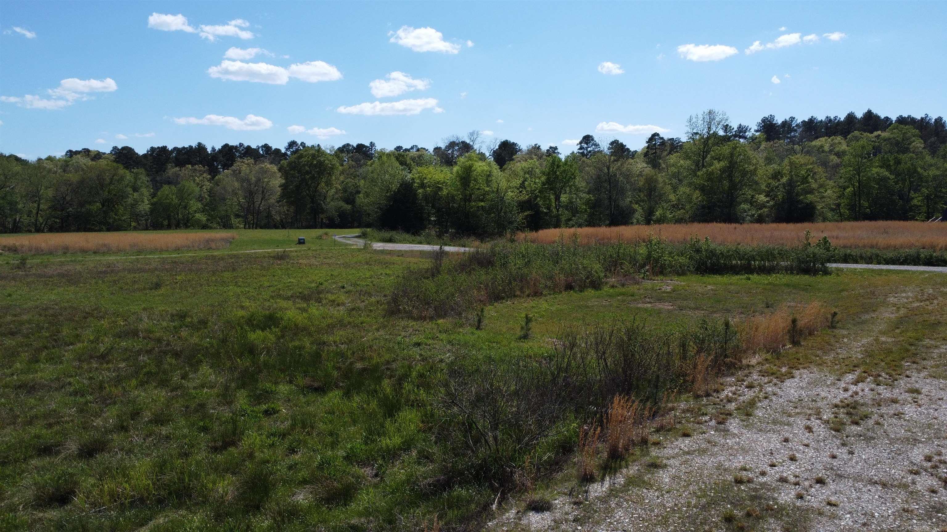 REVAS RETREAT - Land