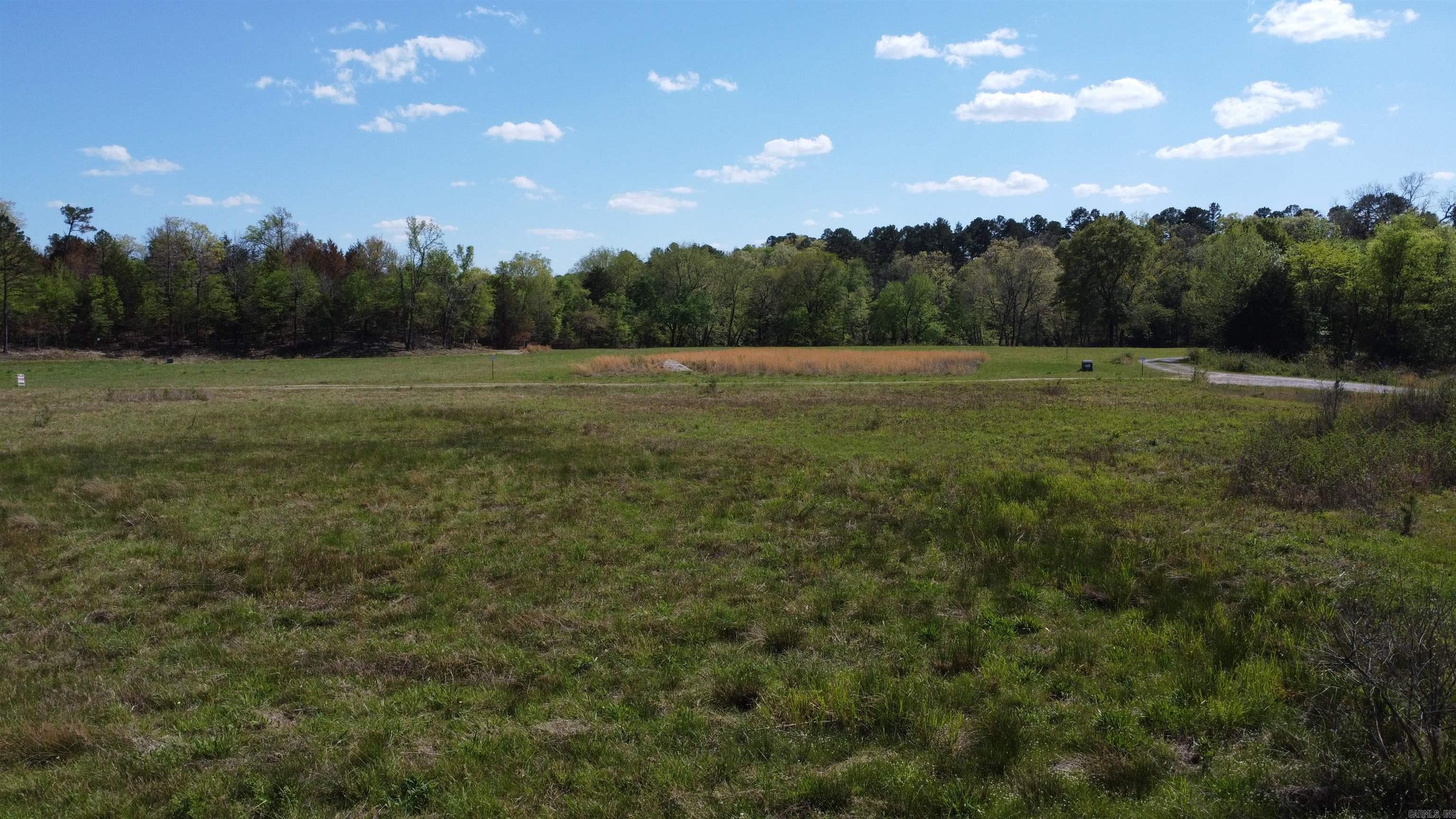 REVAS RETREAT - Land