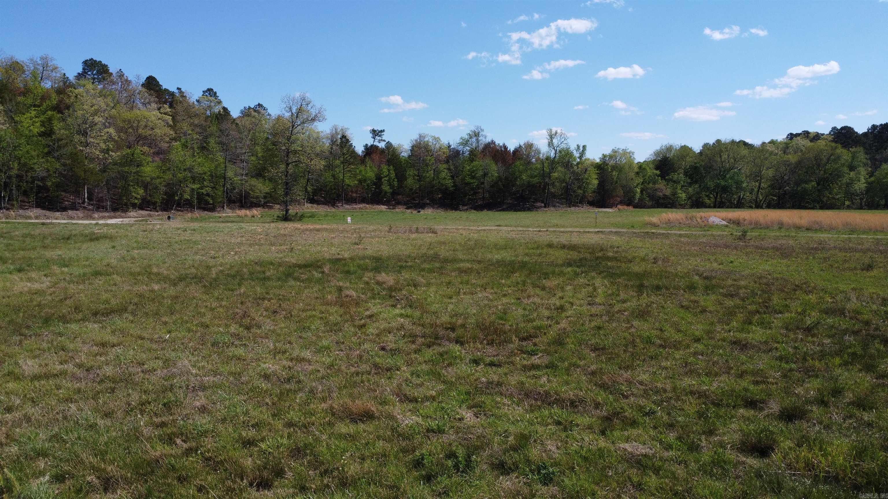 REVAS RETREAT - Land