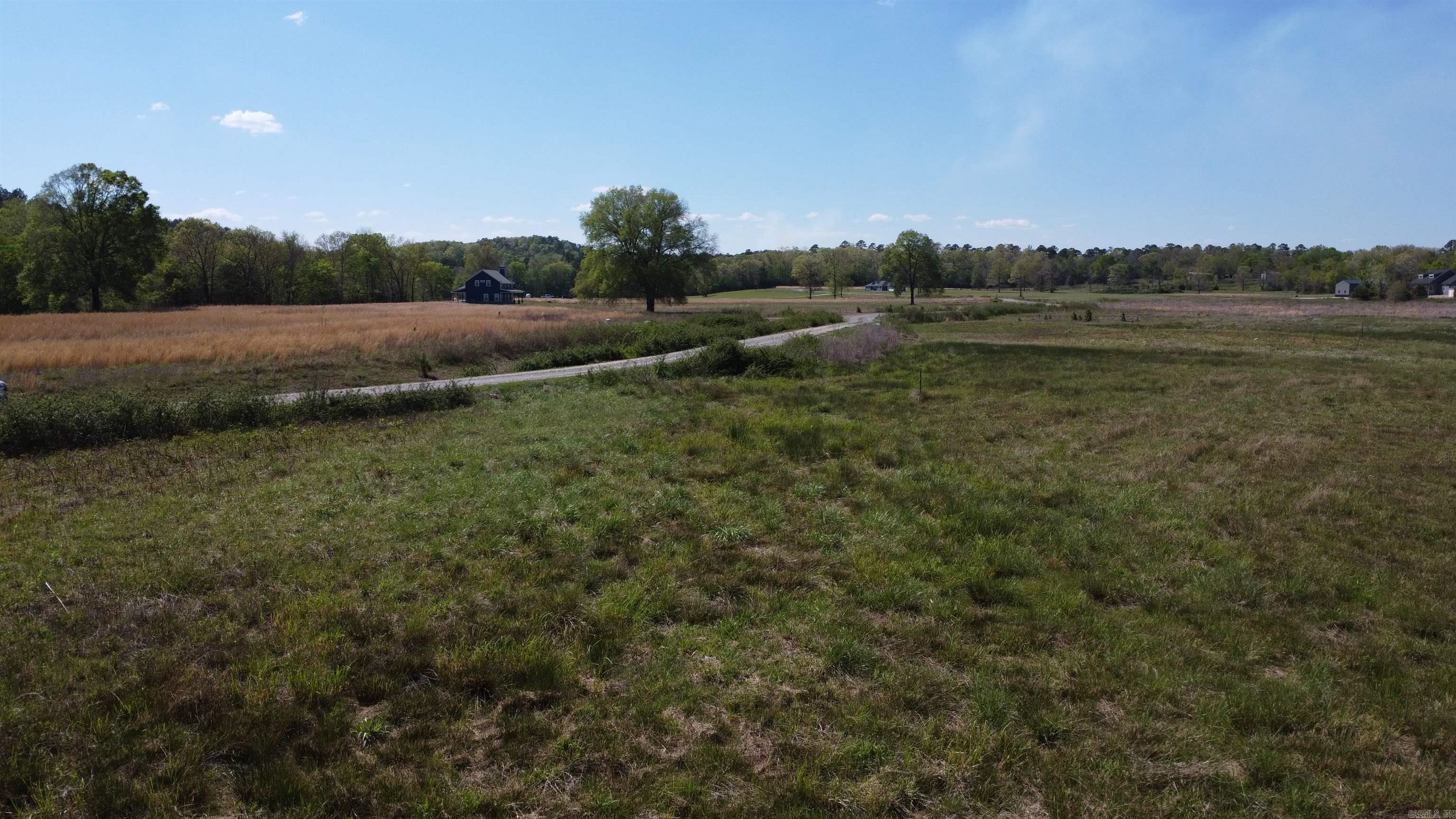 REVAS RETREAT - Land