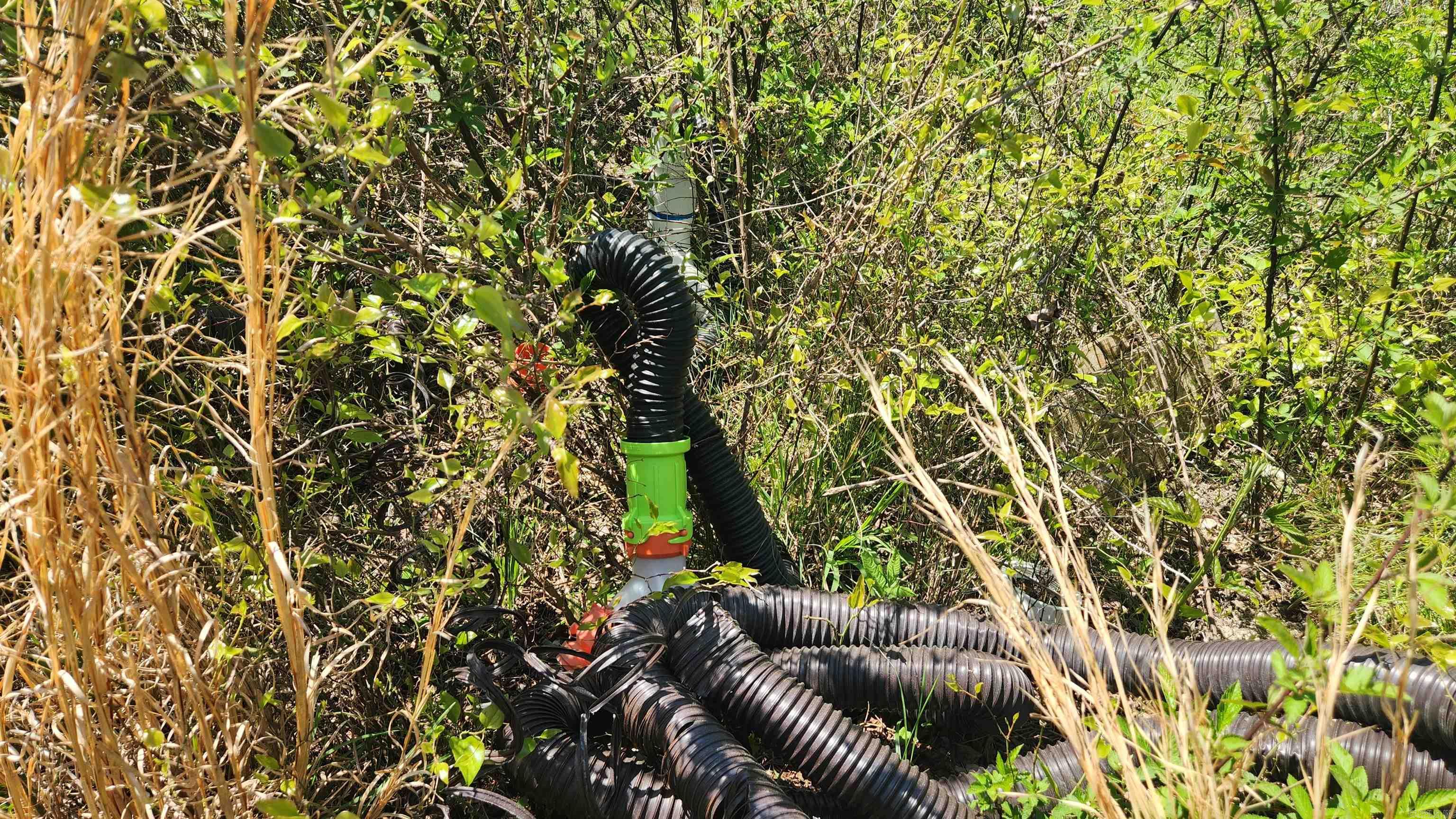 REVAS RETREAT - Land