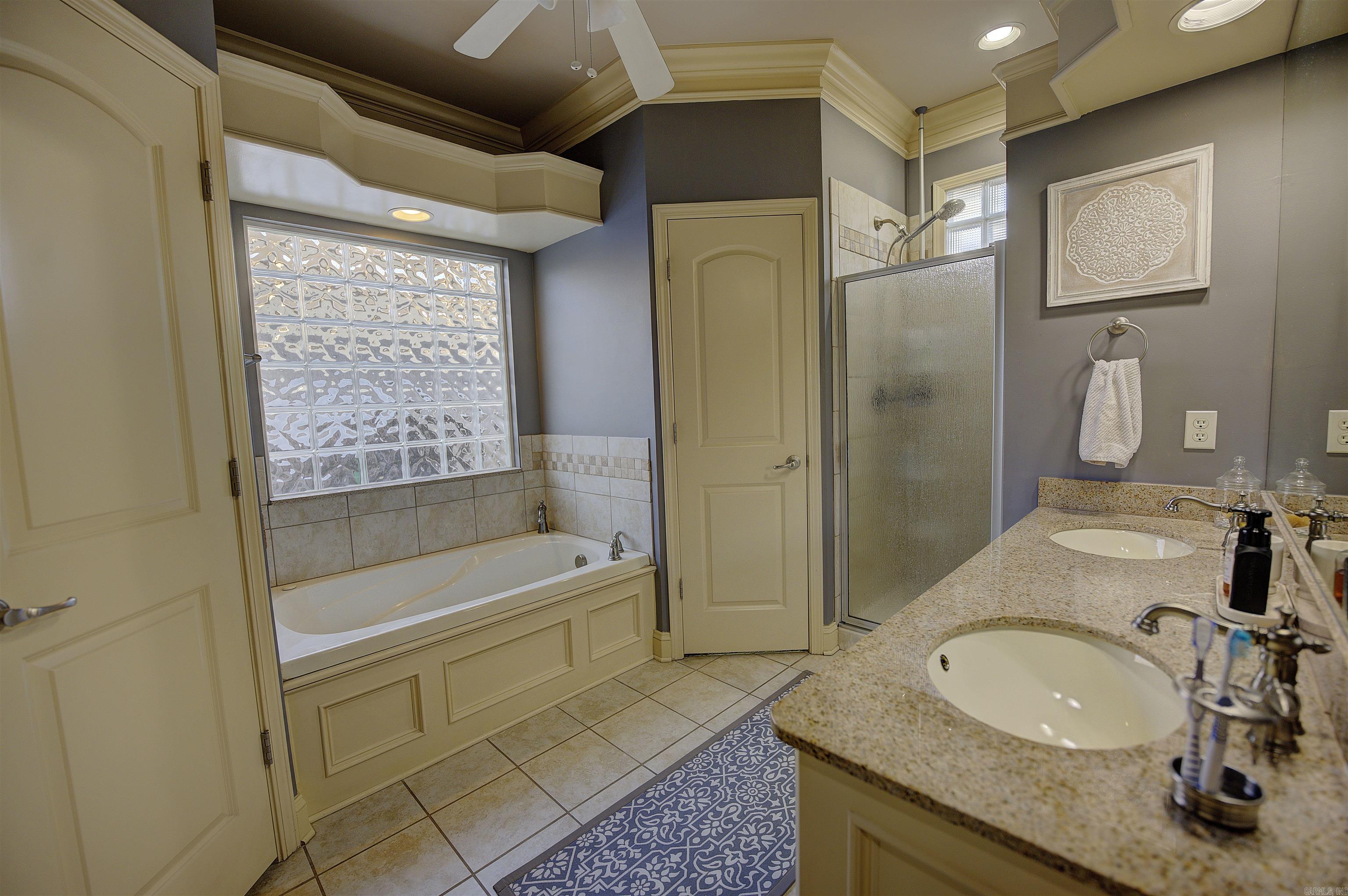 SILVER SPRINGS - Residential