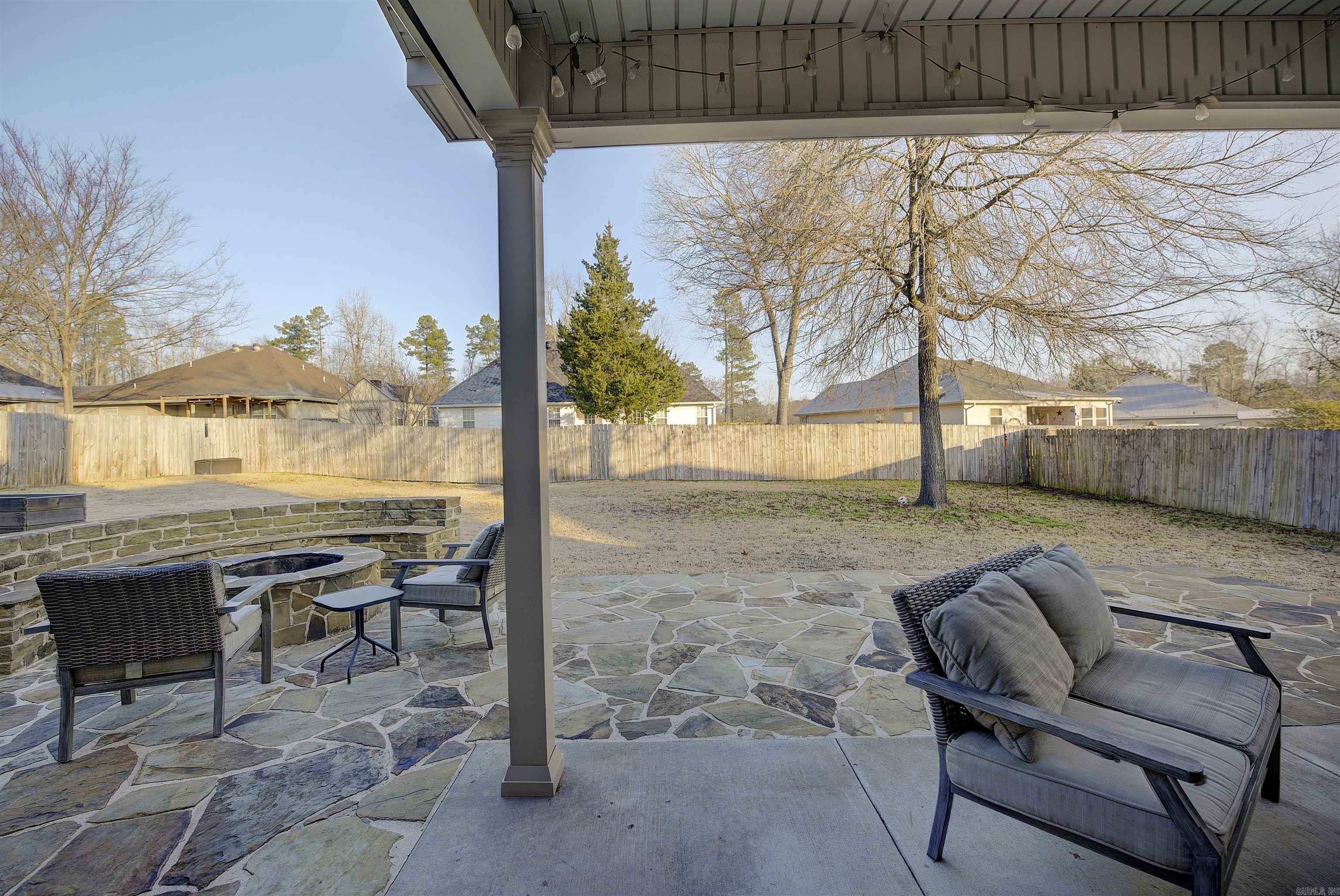 SILVER SPRINGS - Residential