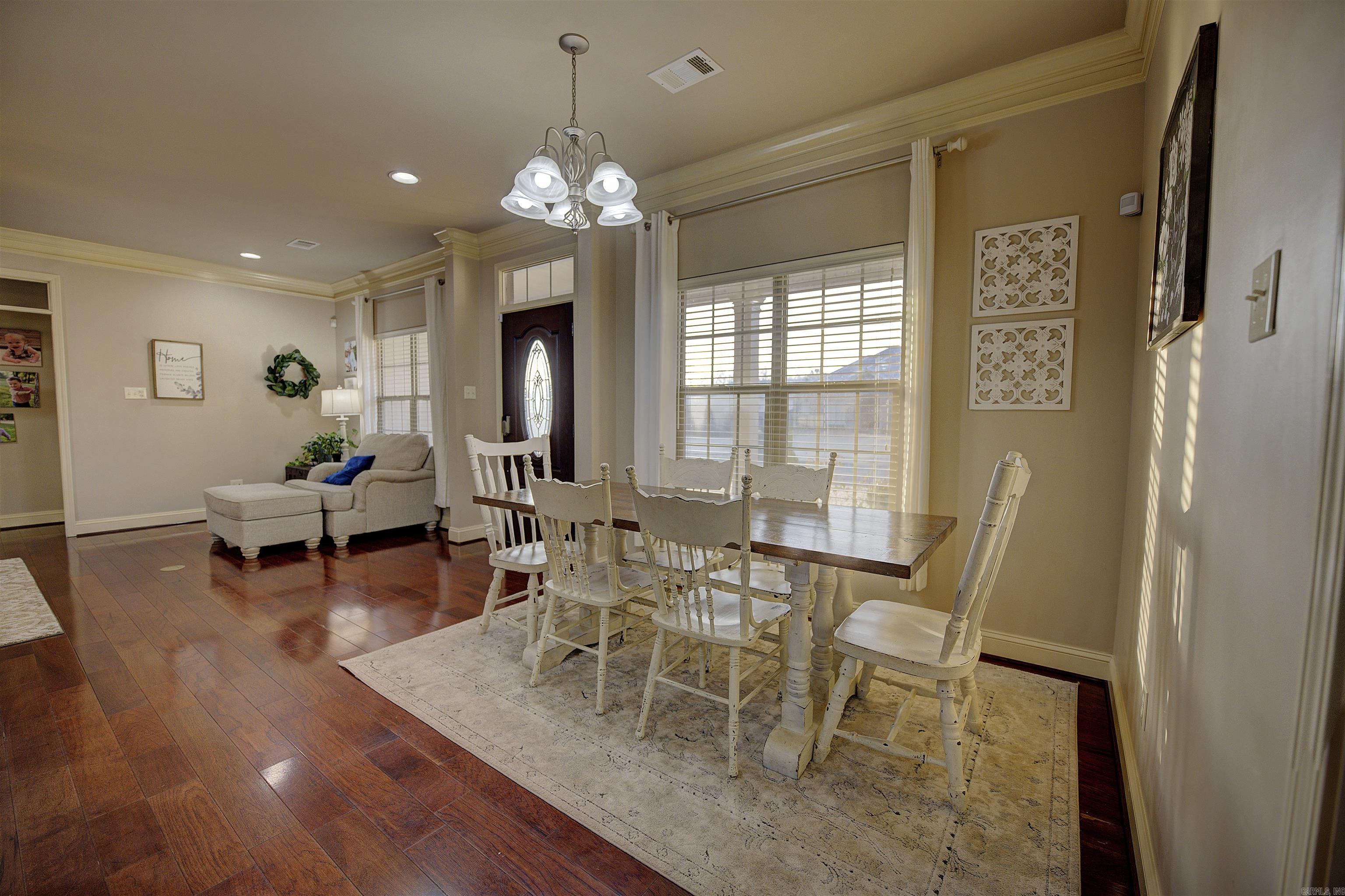 SILVER SPRINGS - Residential