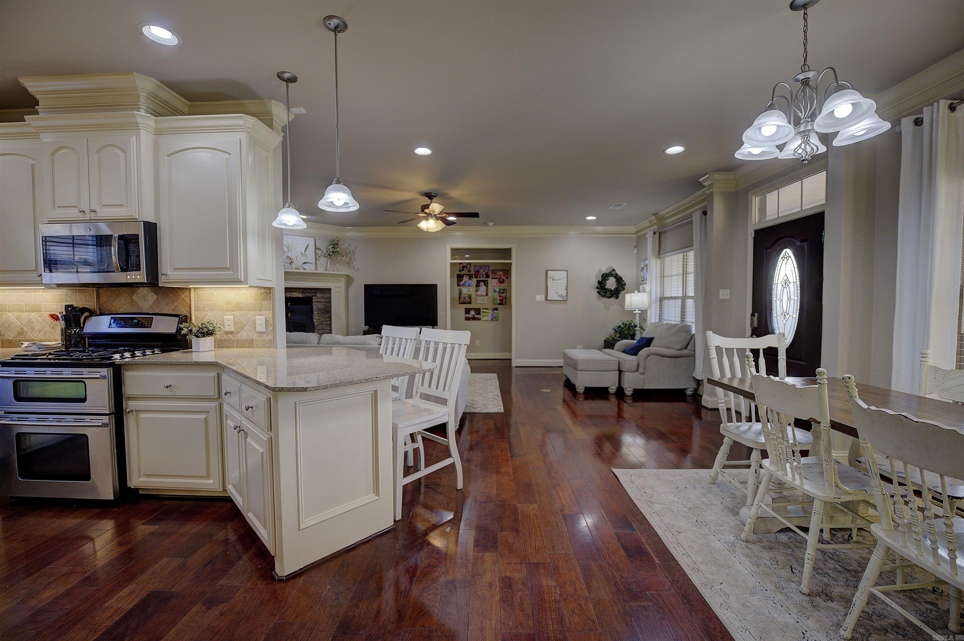 SILVER SPRINGS - Residential