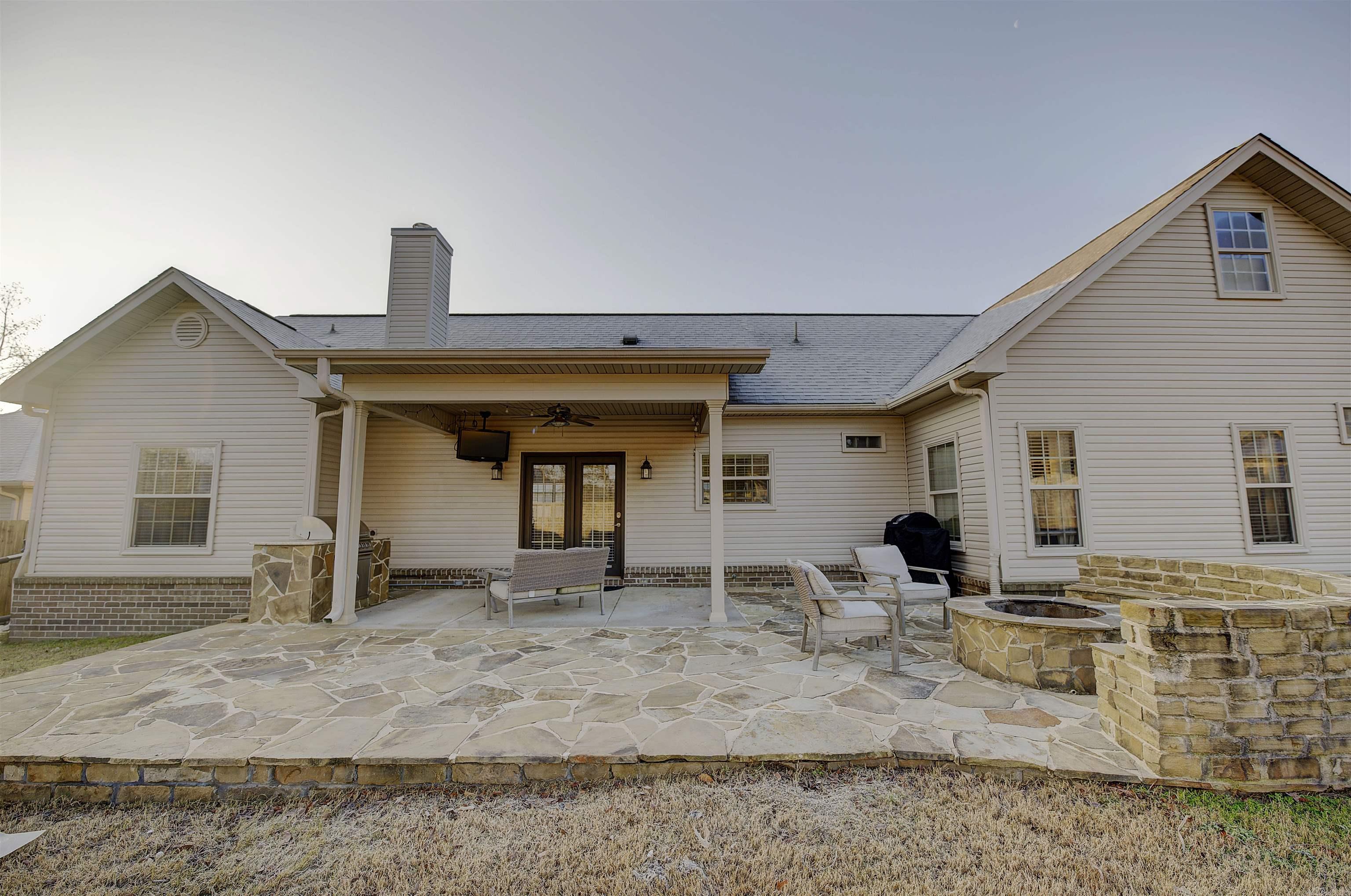 SILVER SPRINGS - Residential